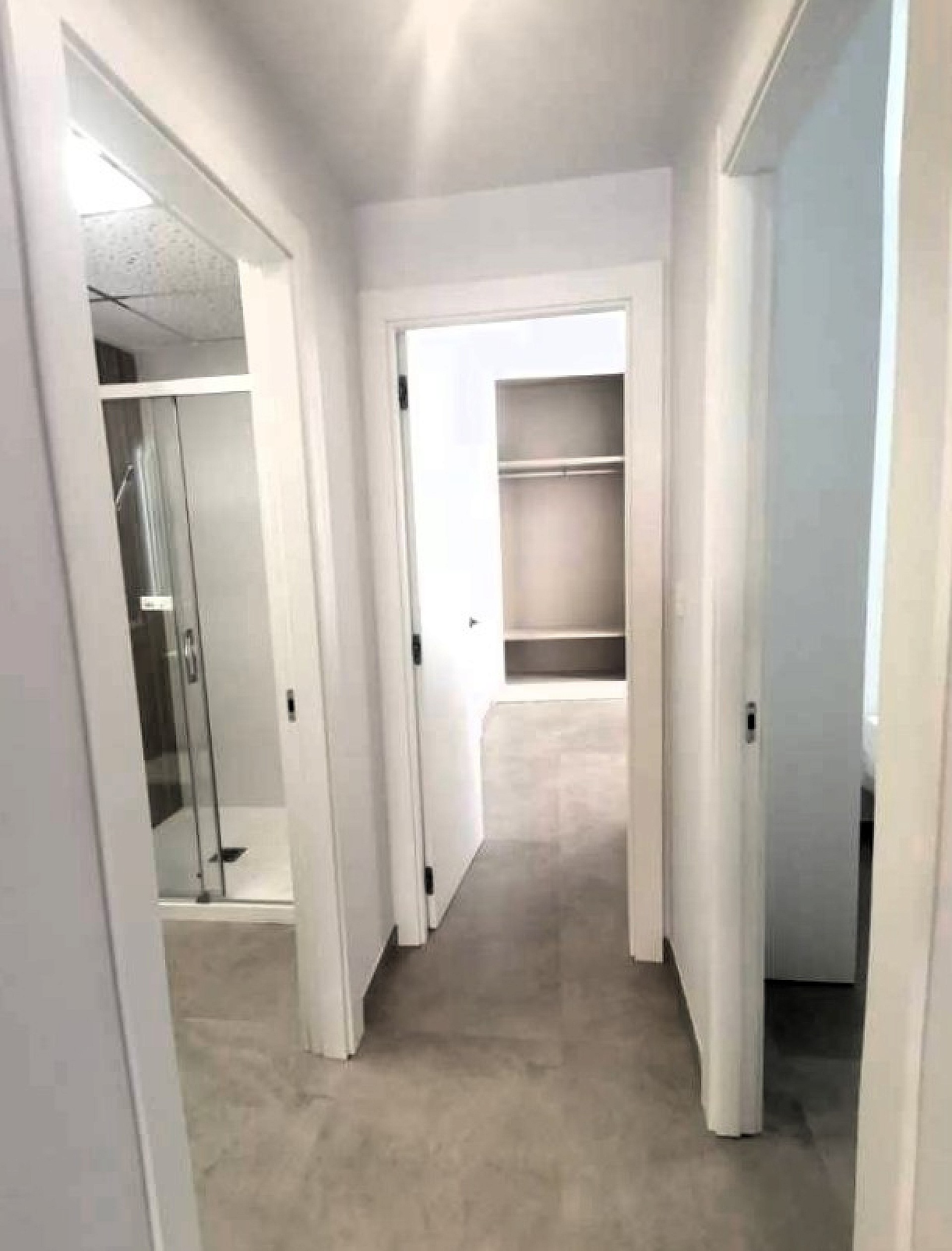 Resale - 2 Bedroom 2 Bathroom Apartment in Torrevieja -  - Alicante
