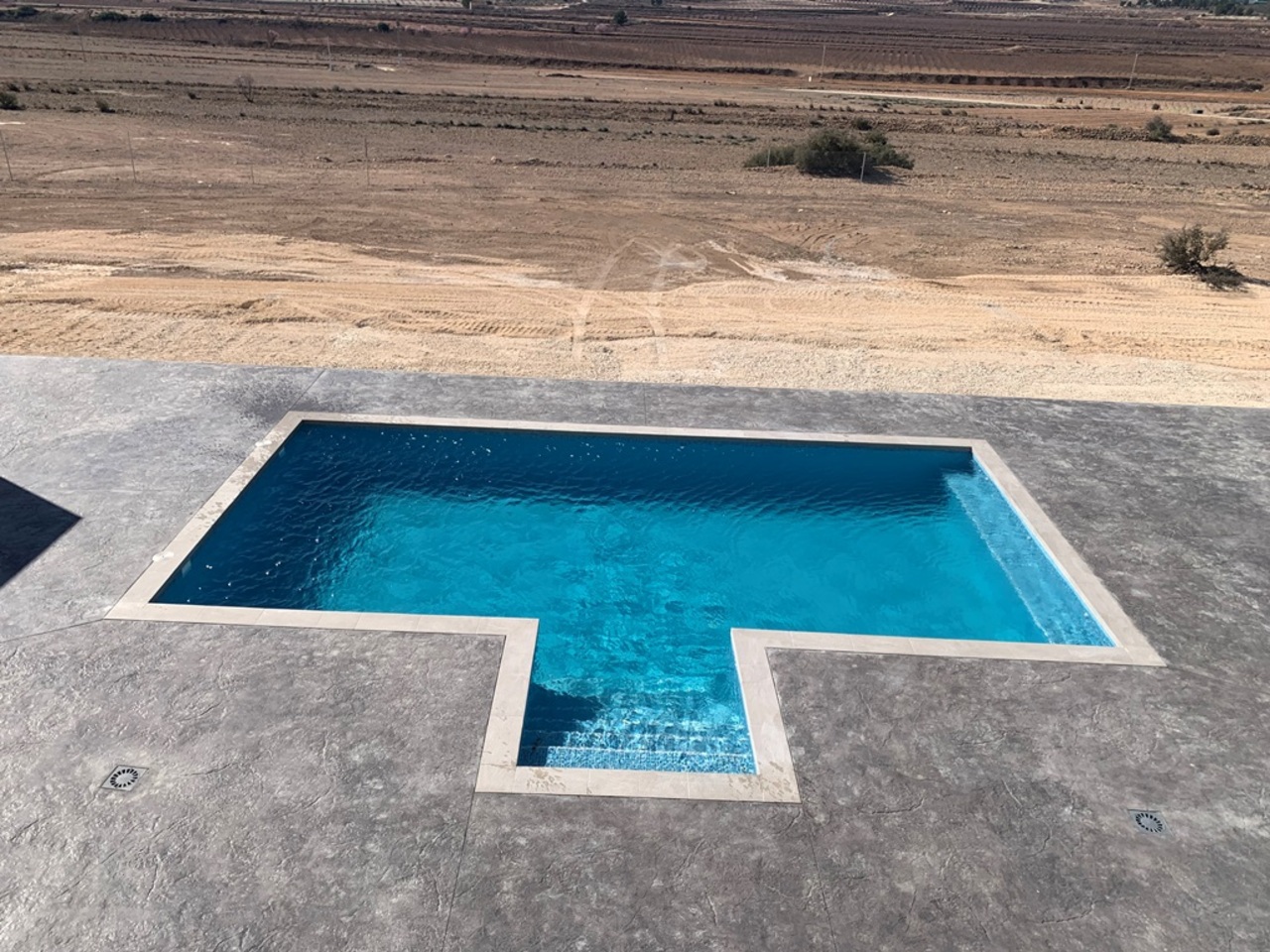 Resale - 4 Bedroom 3 Bathroom Villa in Pinoso - , Pinoso, Alicante, Spain - Alicante