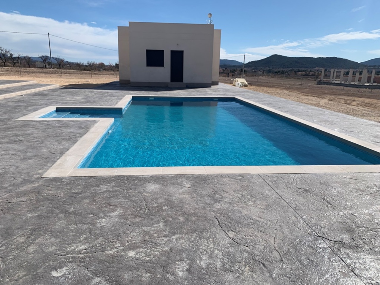 Resale - 4 Bedroom 3 Bathroom Villa in Pinoso - , Pinoso, Alicante, Spain - Alicante