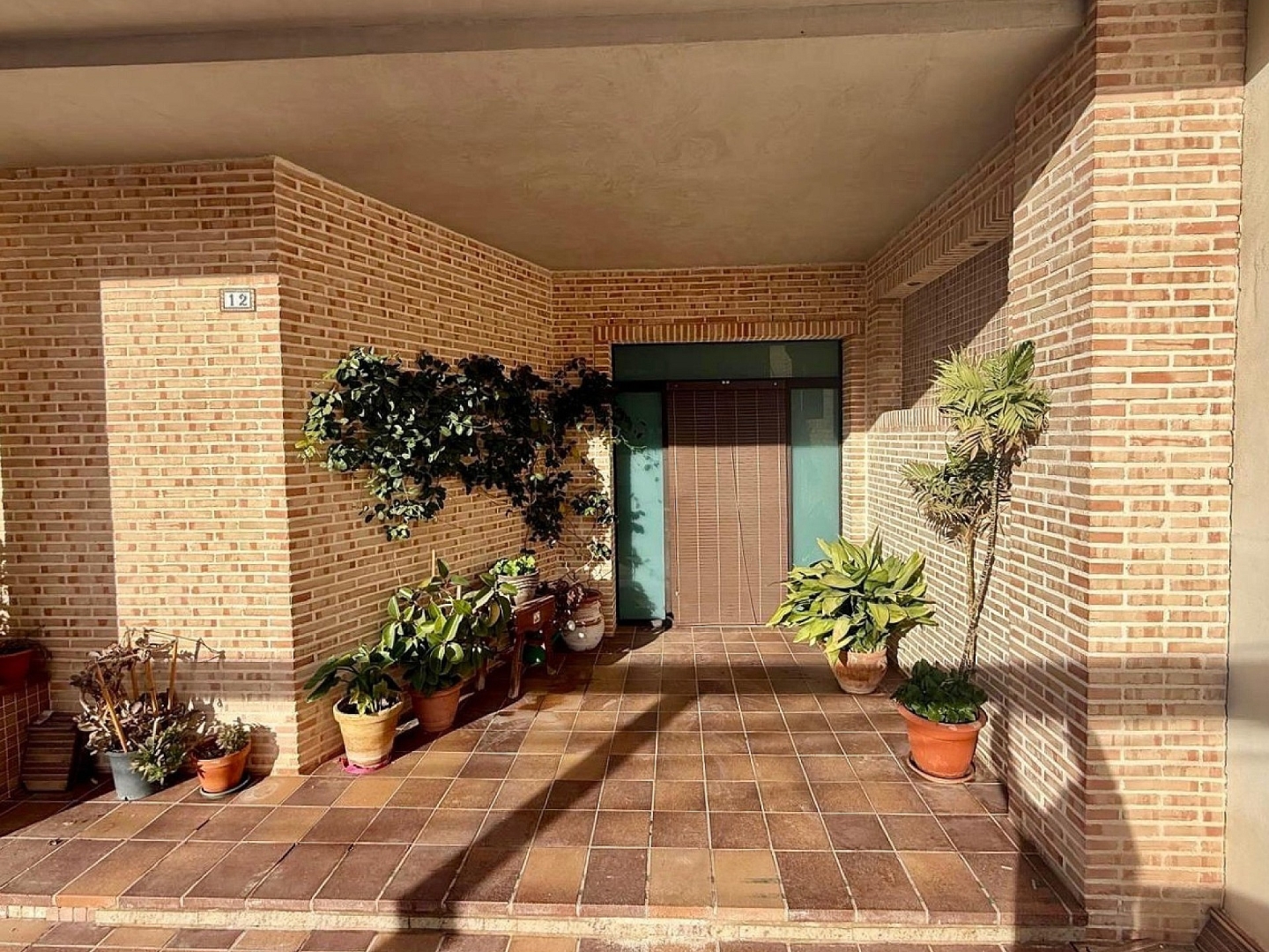 5 Bedroom 3 Bathroom Townhouse in Pinoso
