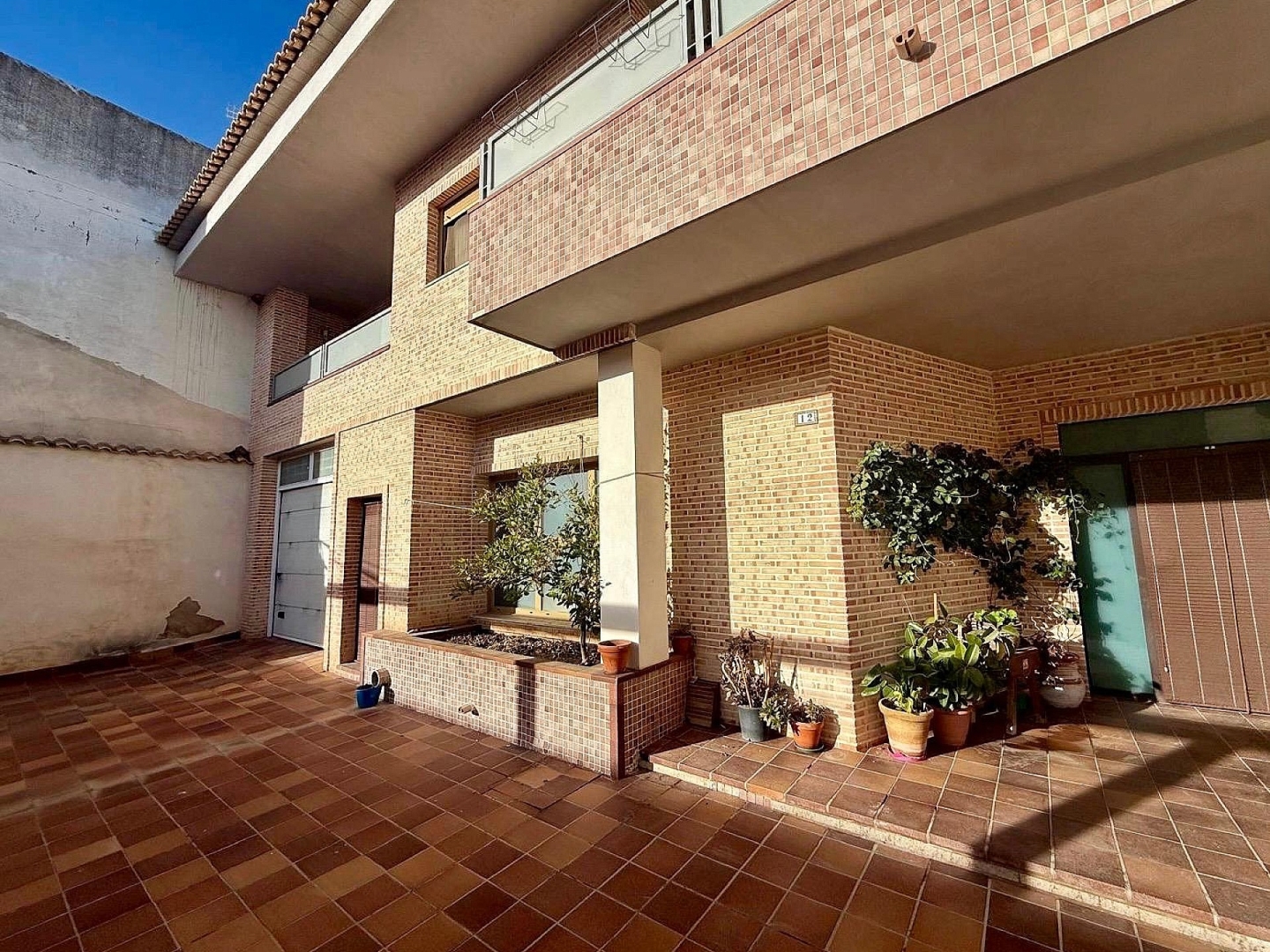 5 Bedroom 3 Bathroom Townhouse in Pinoso