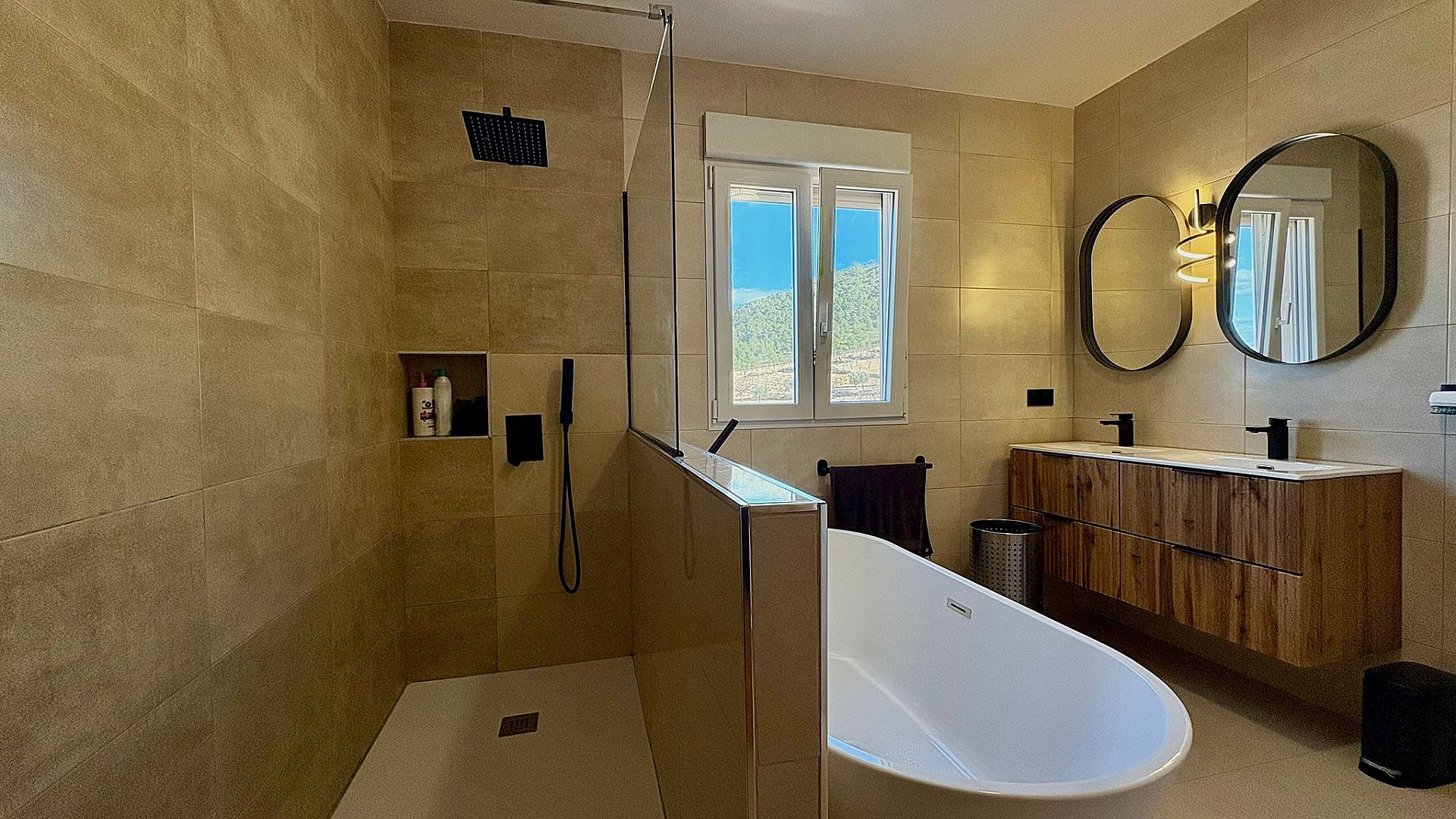 Sold - 4 Bedroom 3 Bathroom Villa in La Zarza -  - Murcia