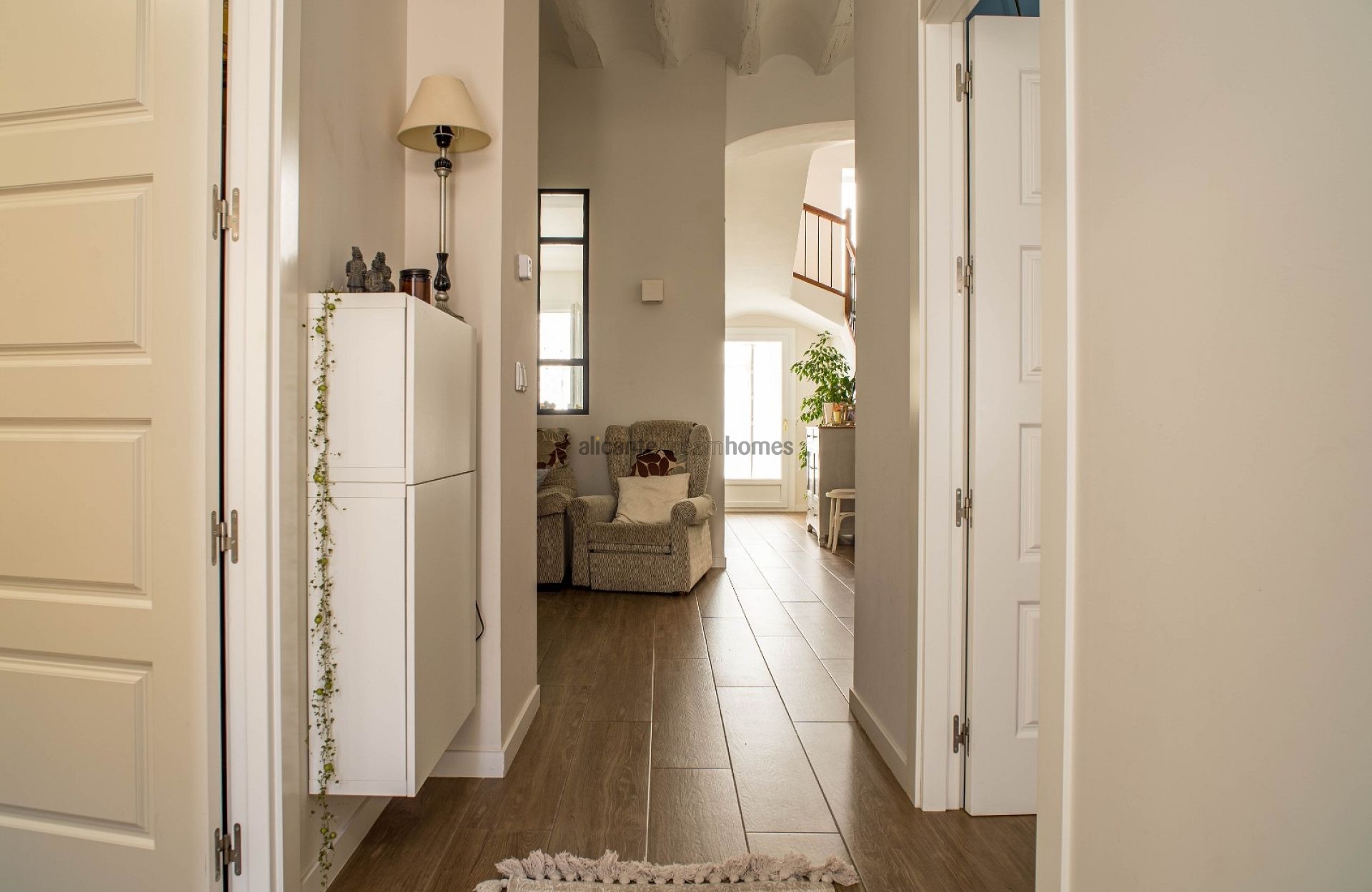 Resale - 4 Bedroom 2 Bathroom Village house in Pinoso -  - Alicante
