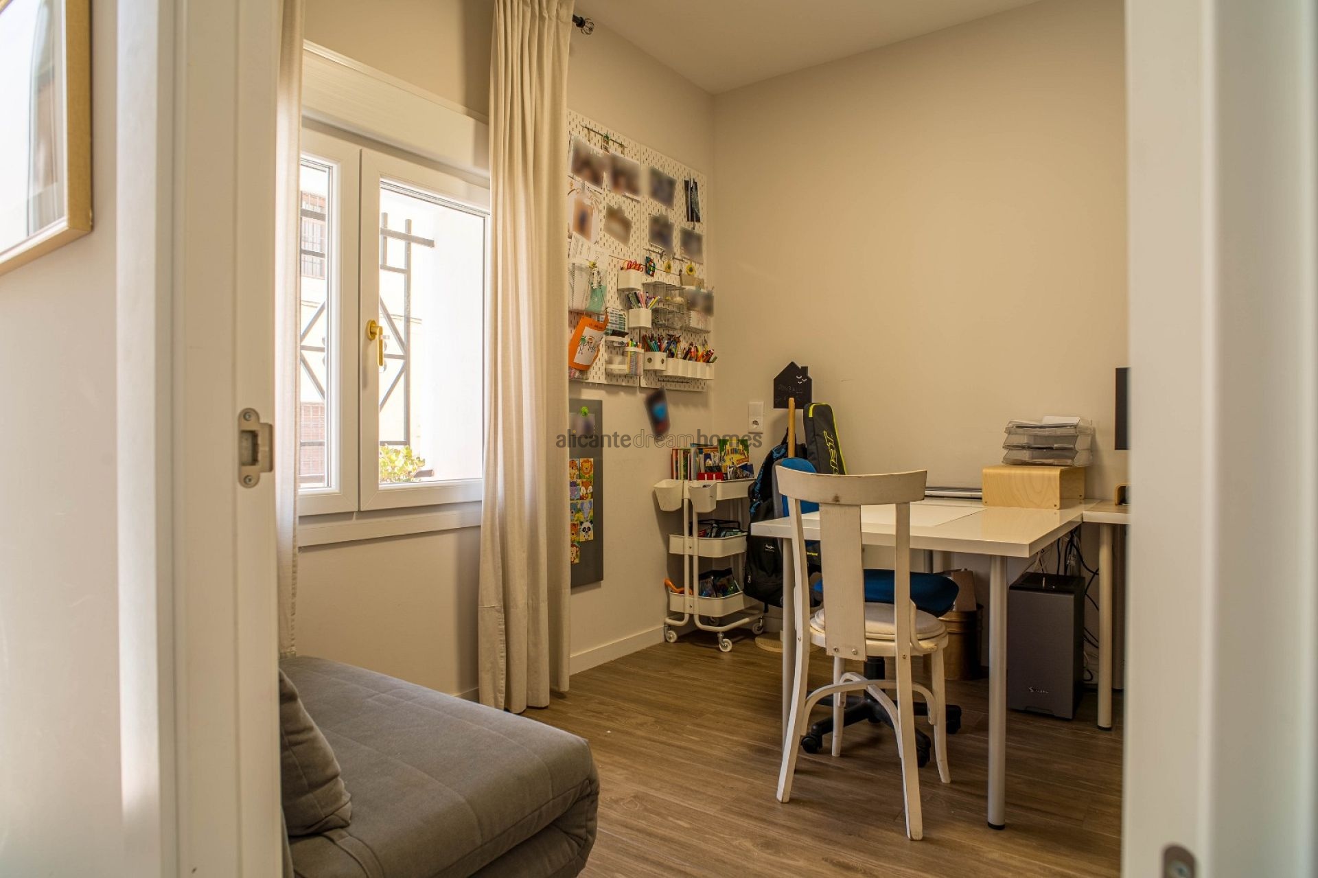 Resale - 4 Bedroom 2 Bathroom Village house in Pinoso -  - Alicante