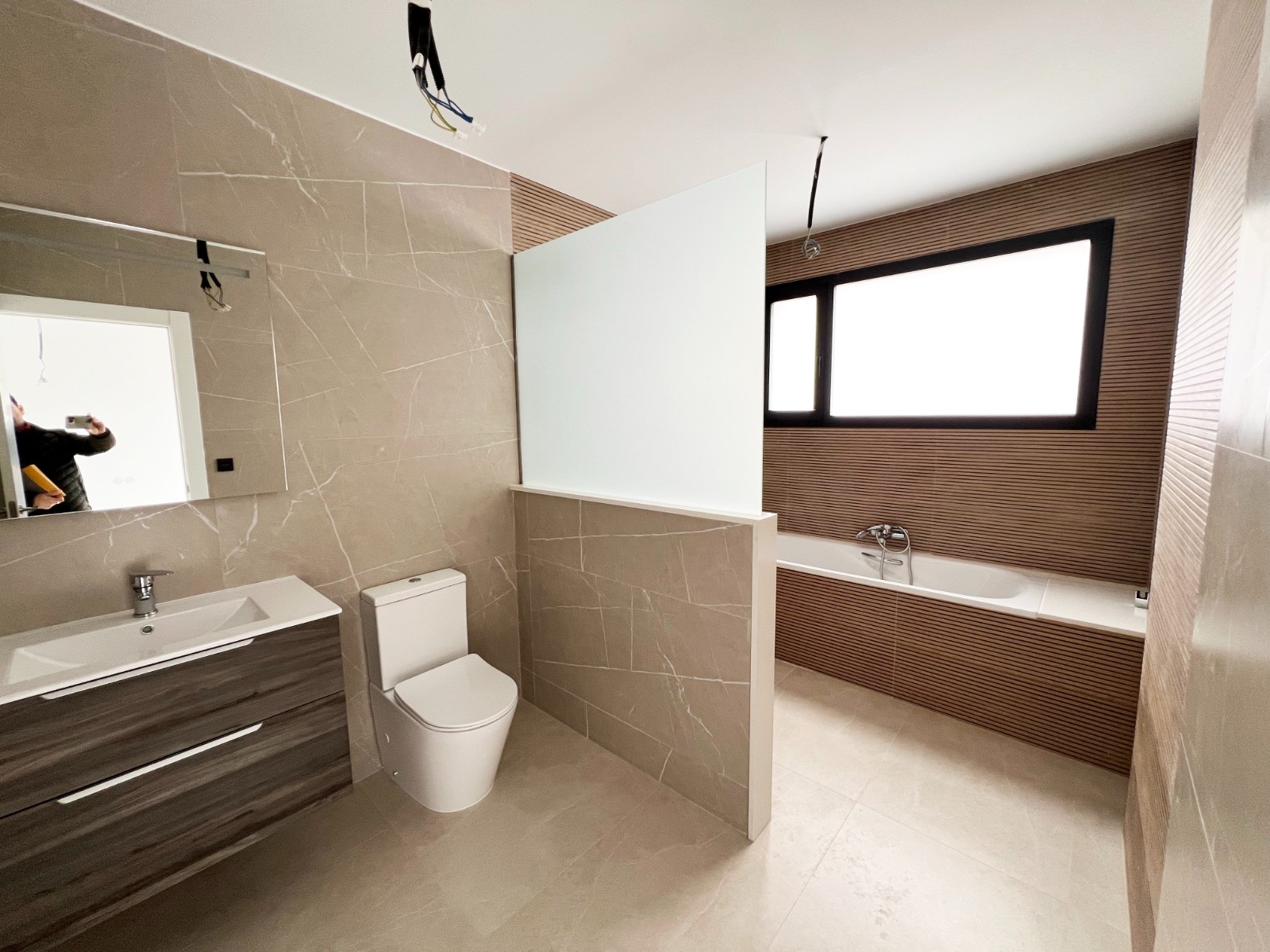 Resale - 3 Bedroom 3 Bathroom Villa in Aspe -  - Alicante