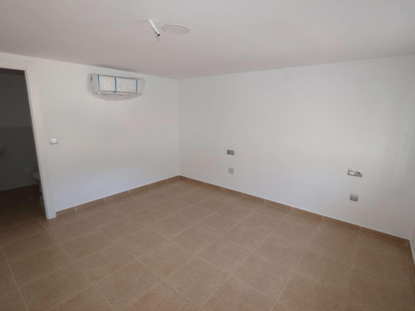 11 Bedroom 12 Bathroom Commercial in Fortuna