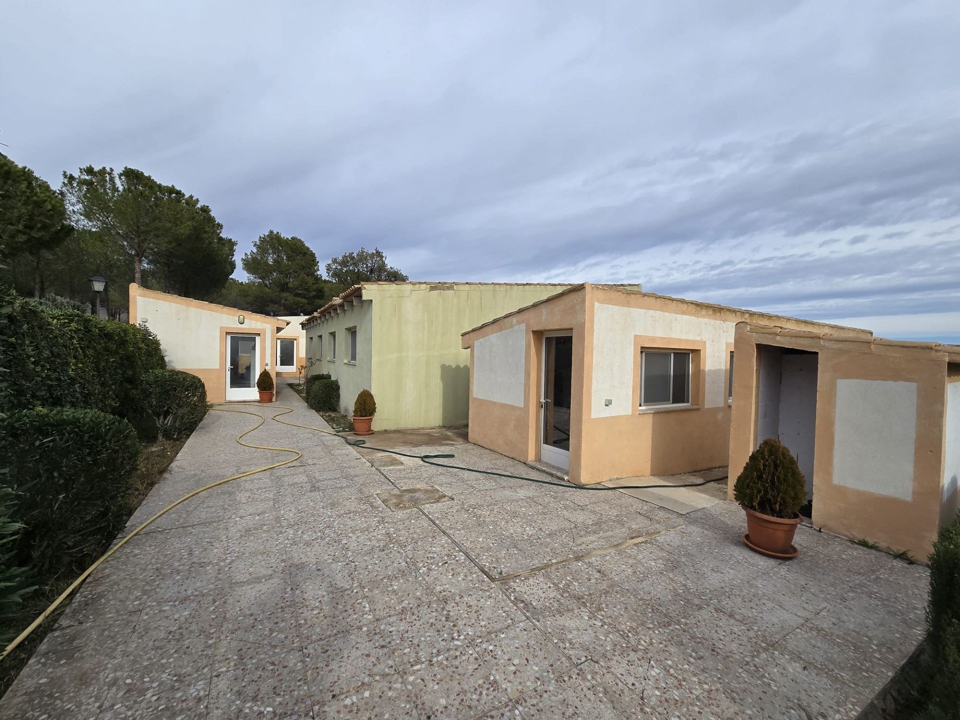 Resale - 4 Bedroom 4 Bathroom Country house in Salinas -  - Alicante
