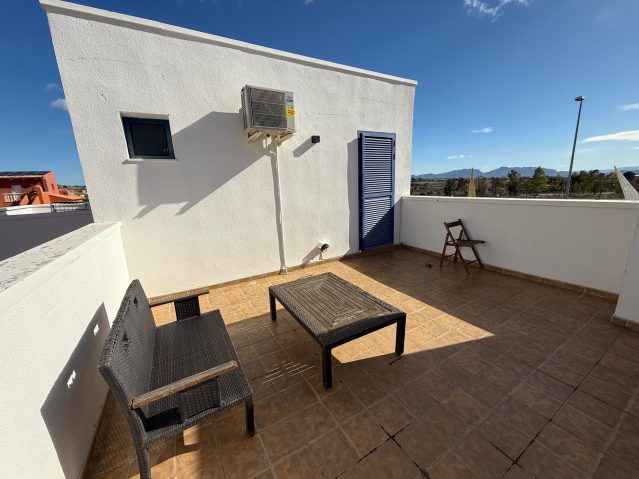 Resale - 4 Bedroom 2 Bathroom Villa in Fortuna - , Fortuna, Murcia, Spain - Murcia