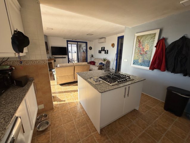 Resale - 4 Bedroom 2 Bathroom Villa in Fortuna - , Fortuna, Murcia, Spain - Murcia