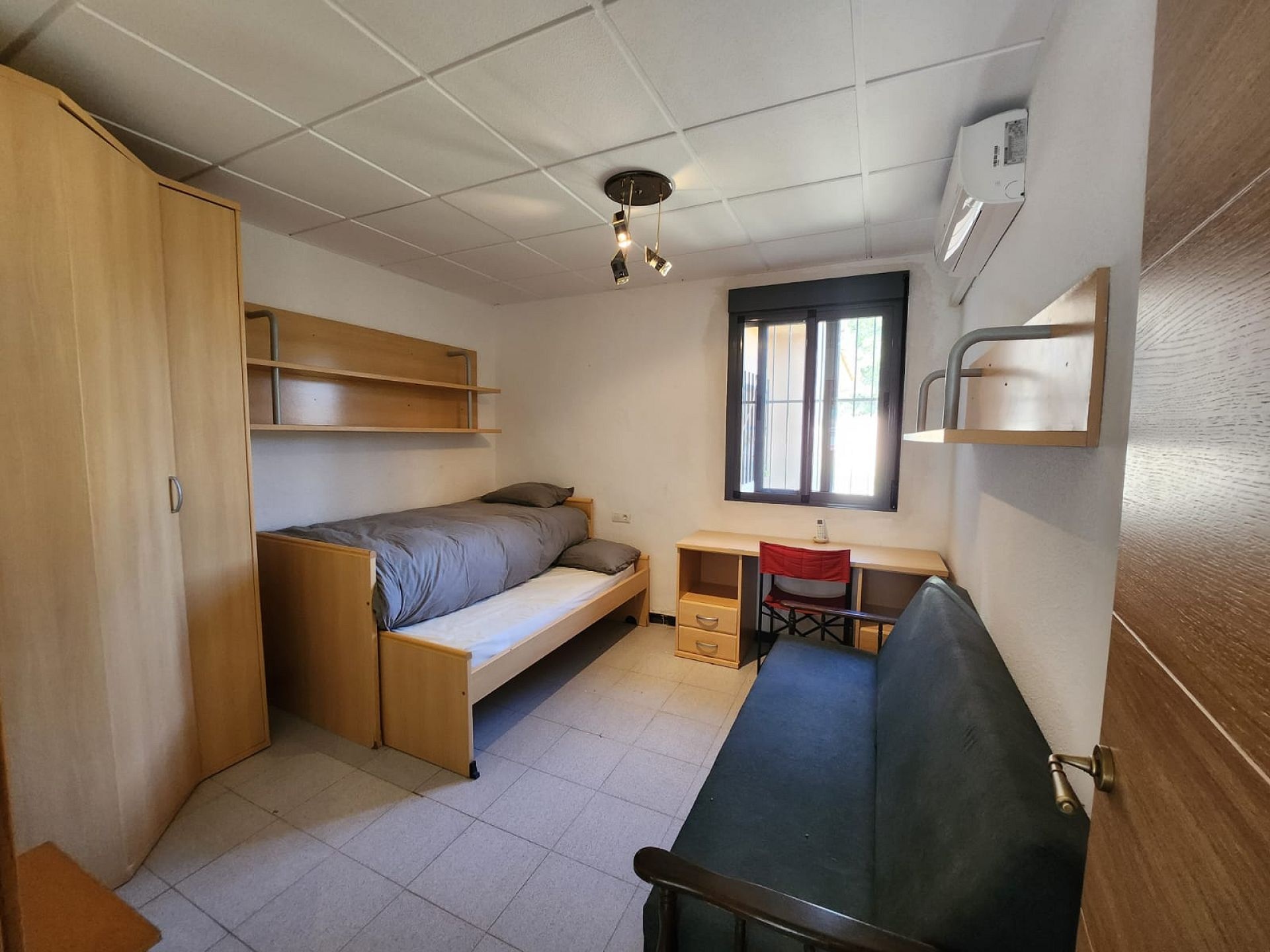 Resale - 4 Bedroom 2 Bathroom Villa in Villena -  - Alicante