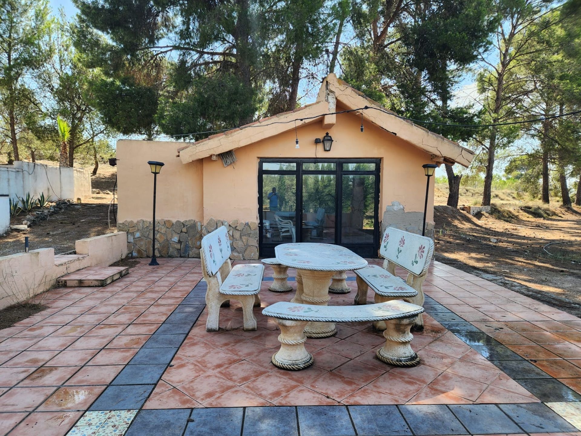 Resale - 4 Bedroom 2 Bathroom Villa in Villena -  - Alicante