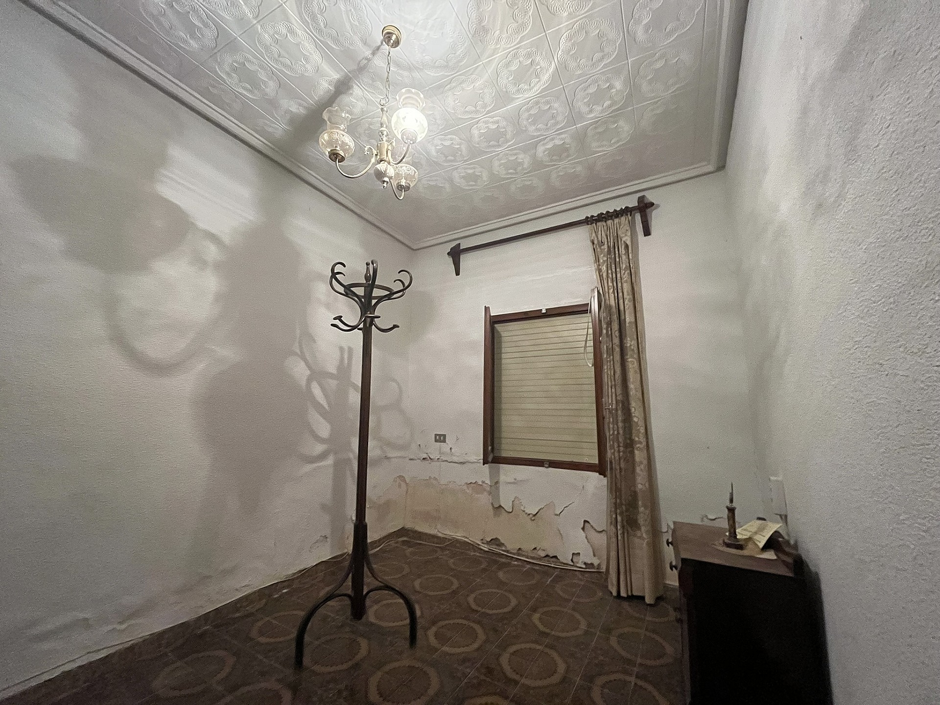Resale - 8 Bedroom 2 Bathroom Country house in Hondón de las Nieves -  - Alicante