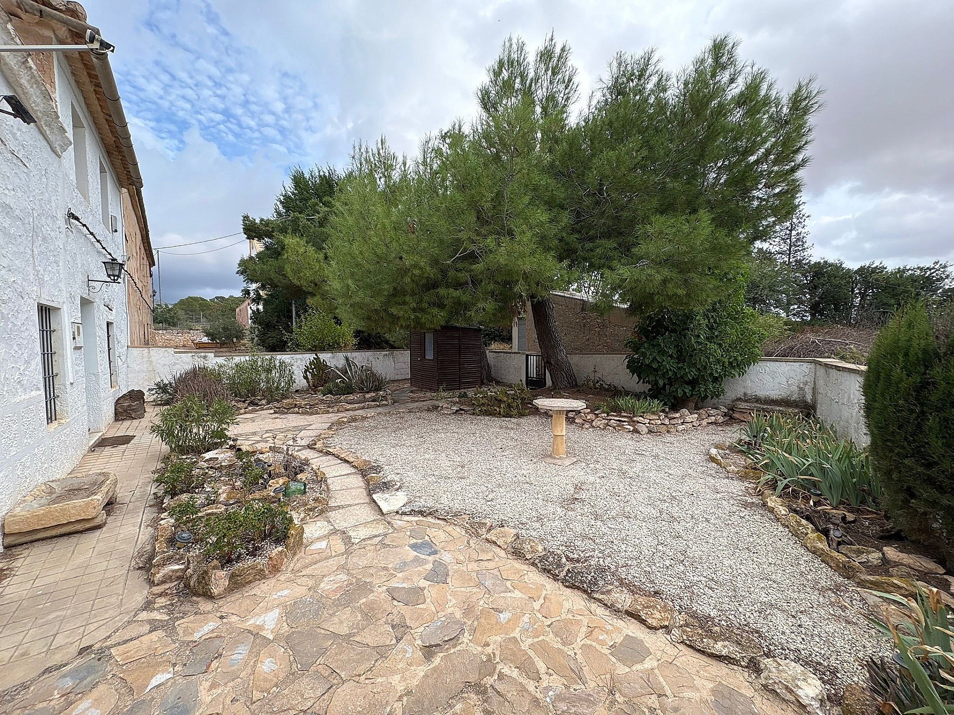 Resale - 6 Bedroom 2 Bathroom Semi-detached in Pinoso -  - Alicante