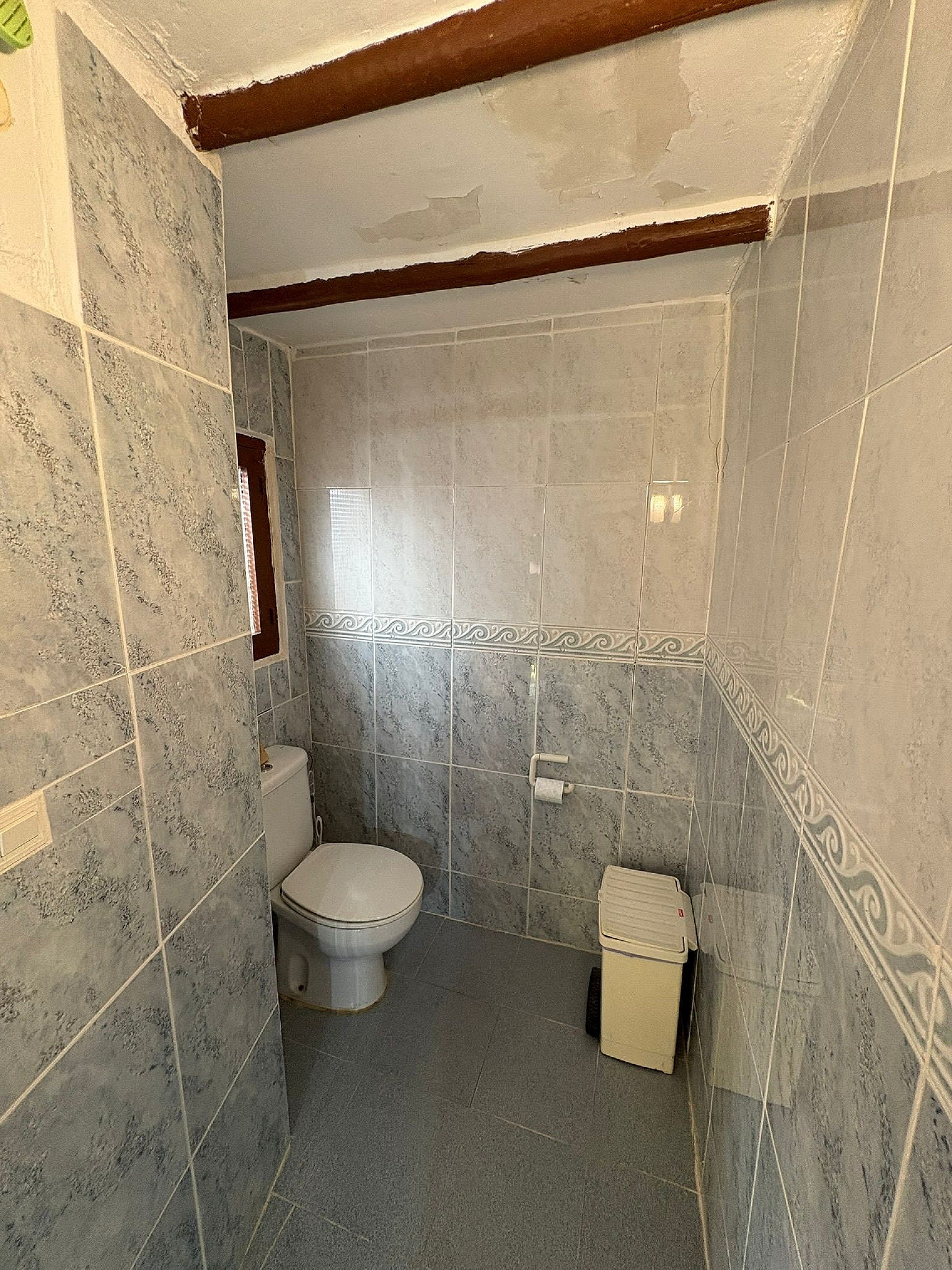 Resale - 6 Bedroom 2 Bathroom Semi-detached in Pinoso -  - Alicante