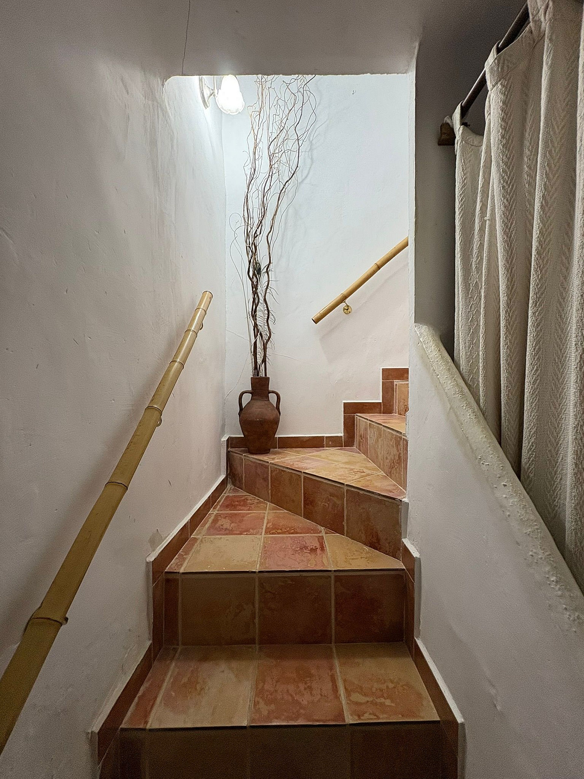 Resale - 6 Bedroom 2 Bathroom Semi-detached in Pinoso -  - Alicante
