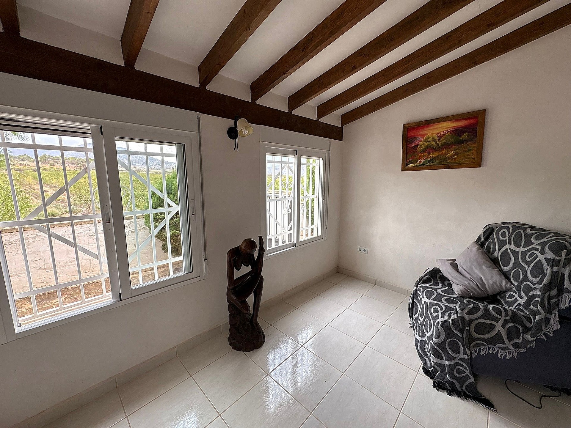 Resale - 6 Bedroom 2 Bathroom Semi-detached in Pinoso -  - Alicante