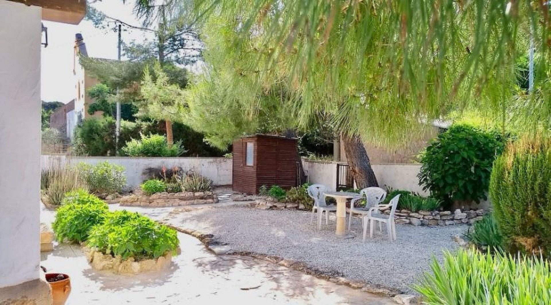 Resale - 6 Bedroom 2 Bathroom Semi-detached in Pinoso -  - Alicante