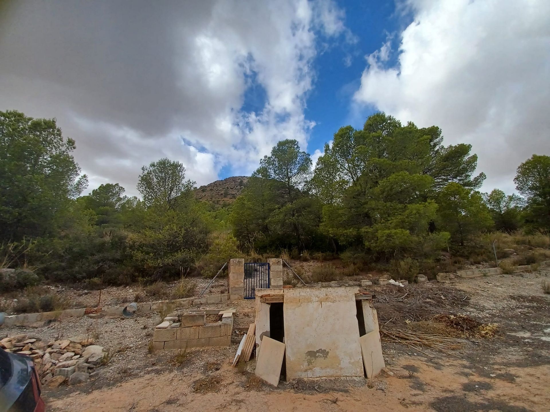 Resale - 3 Bedroom 1 Bathroom Country house in Yecla -  - Murcia