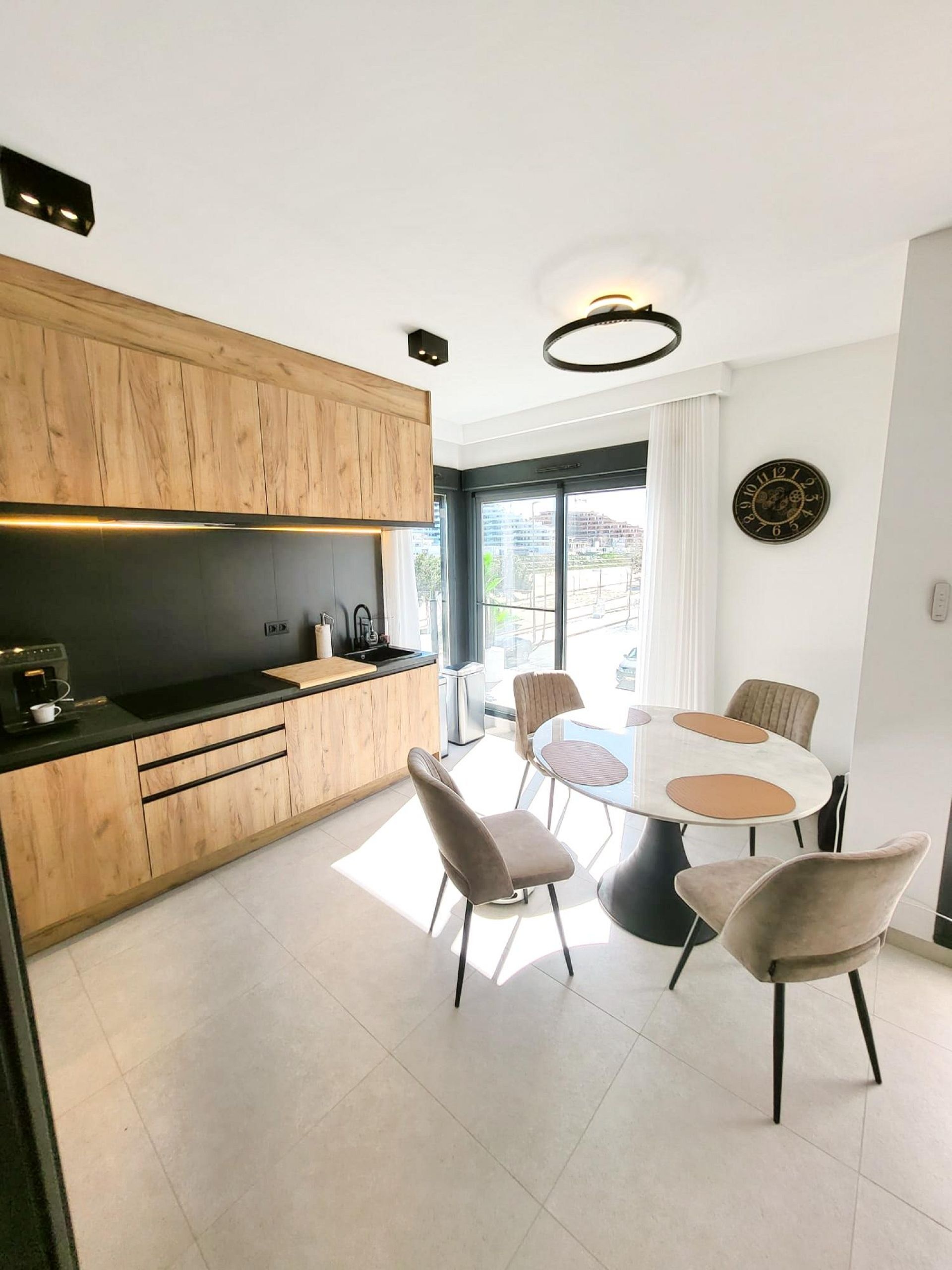 Resale - 2 Bedroom 2 Bathroom Apartment in San Miguel de Salinas -  - Alicante