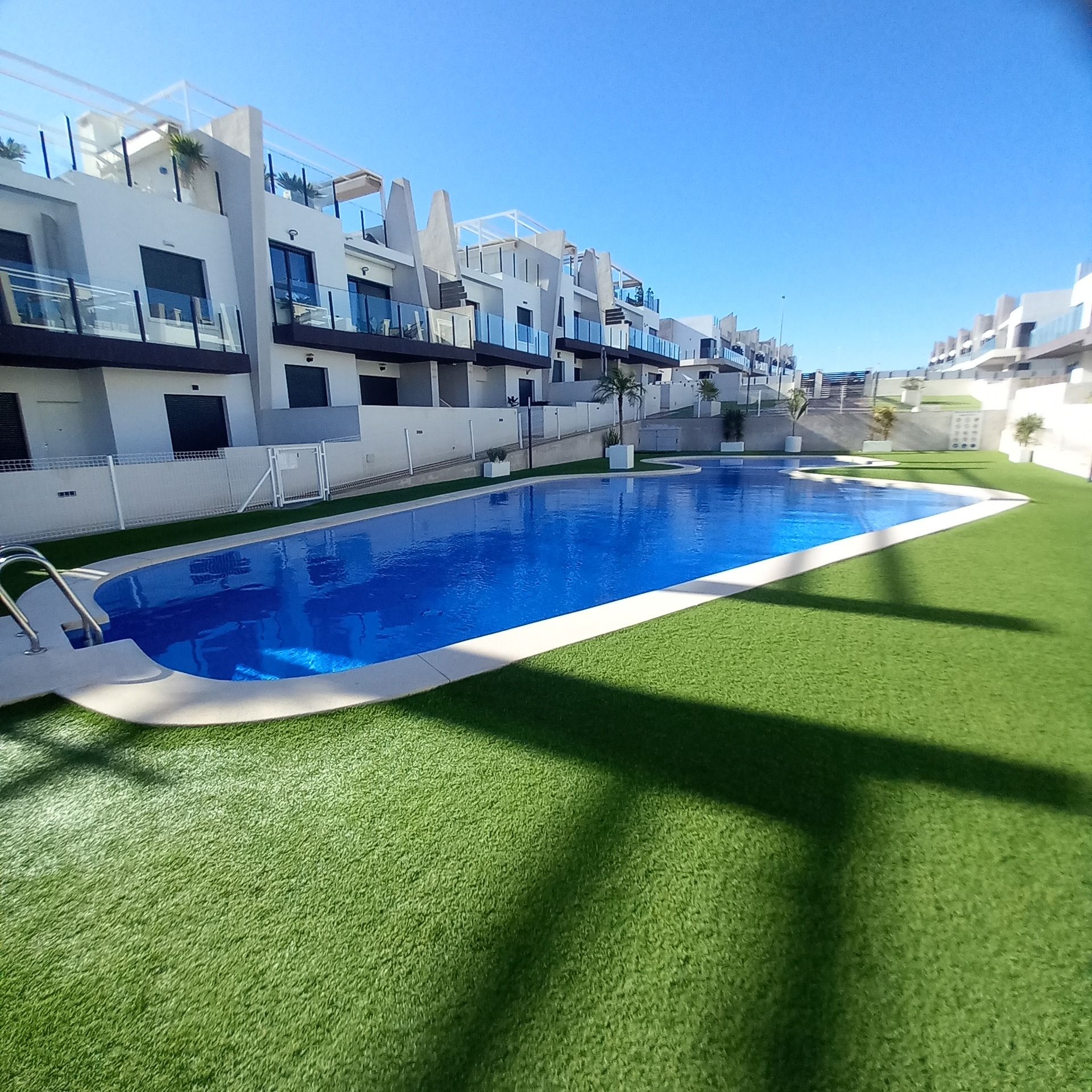 Resale - 2 Bedroom 2 Bathroom Apartment in San Miguel de Salinas -  - Alicante