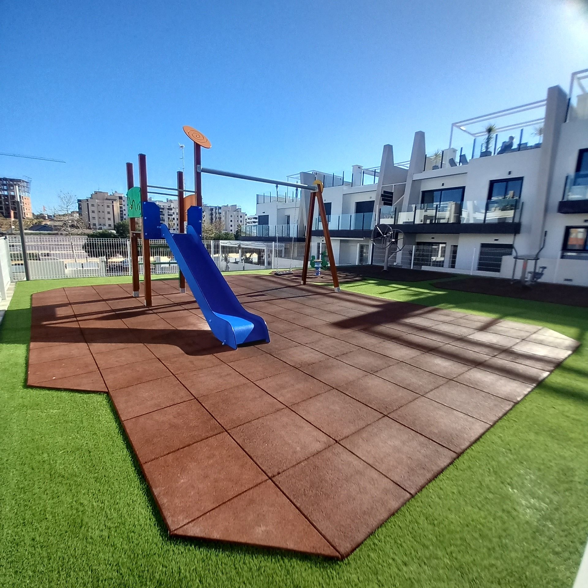 Resale - 2 Bedroom 2 Bathroom Apartment in San Miguel de Salinas -  - Alicante