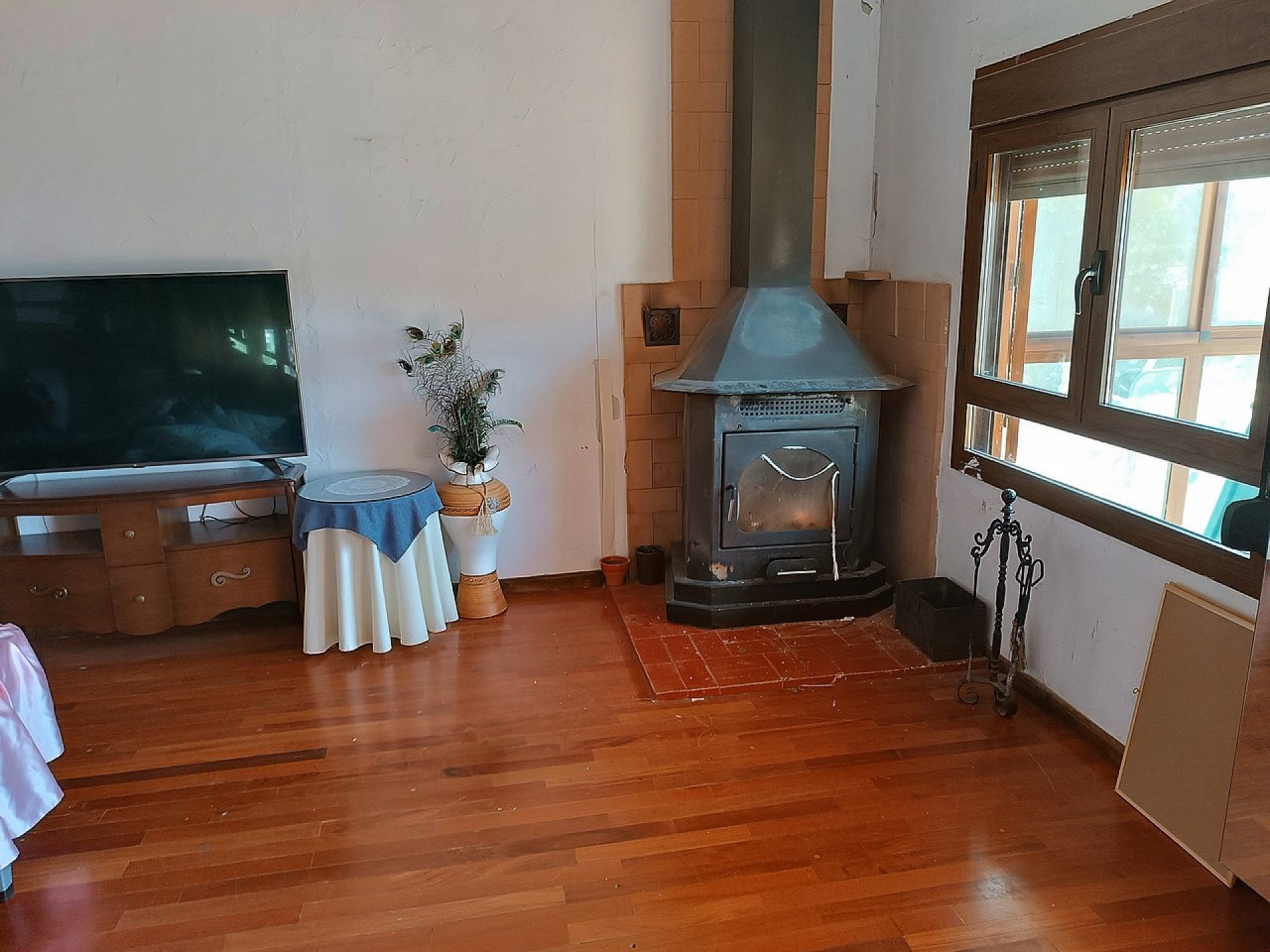 Resale - 7 Bedroom 4 Bathroom Wooden House in Yecla -  - Murcia