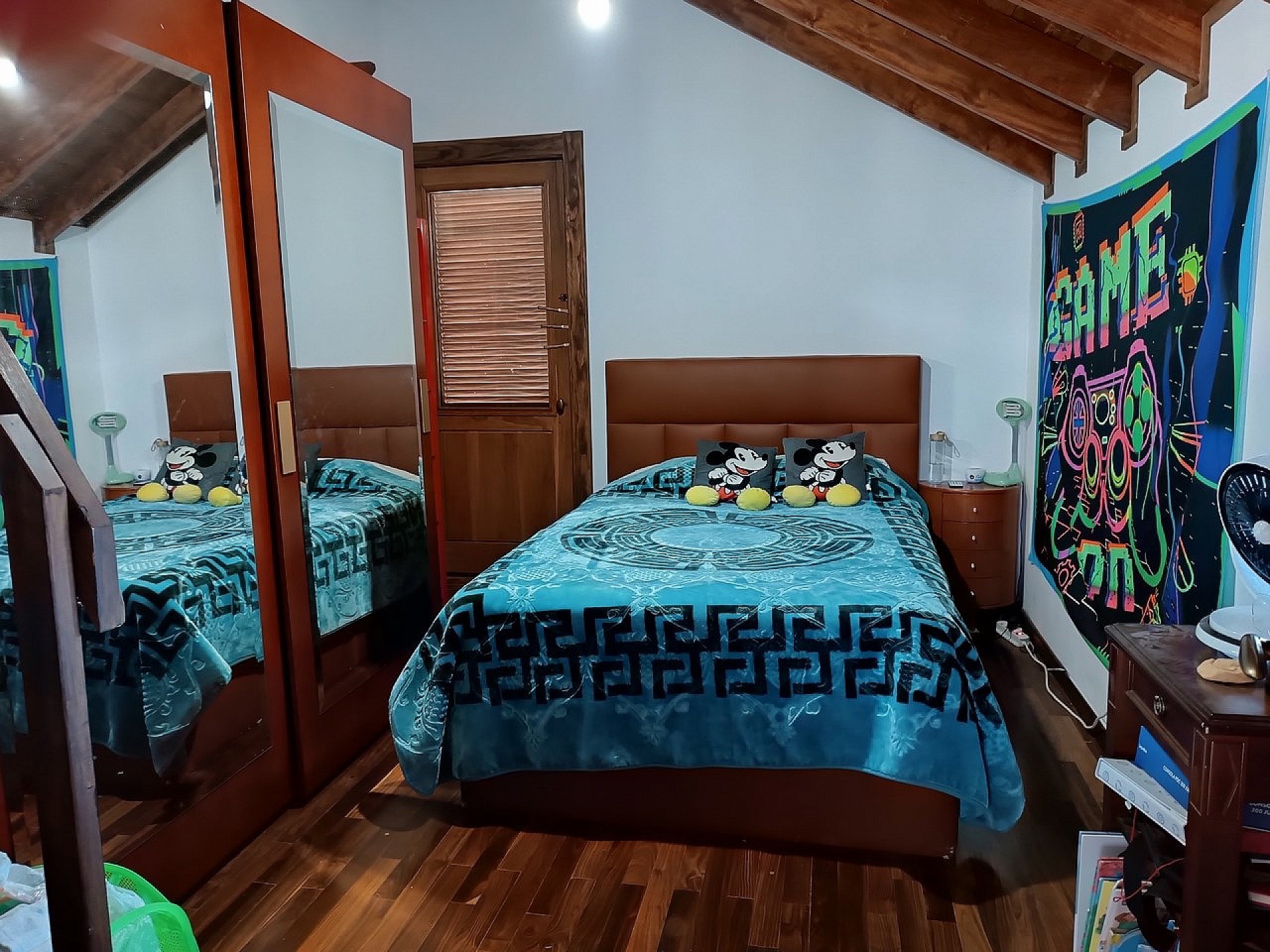 Resale - 7 Bedroom 4 Bathroom Wooden House in Yecla -  - Murcia