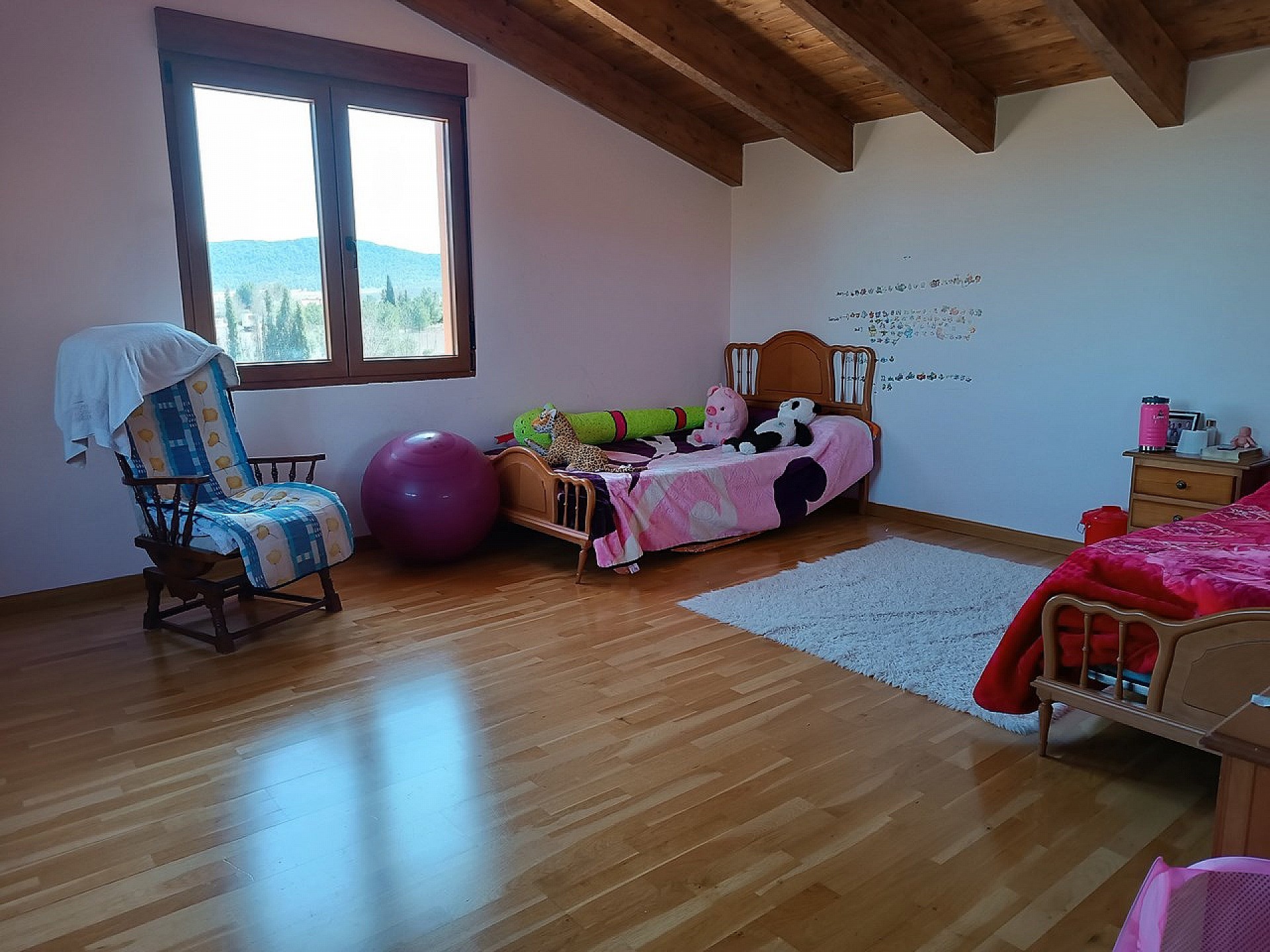 Resale - 7 Bedroom 4 Bathroom Wooden House in Yecla -  - Murcia