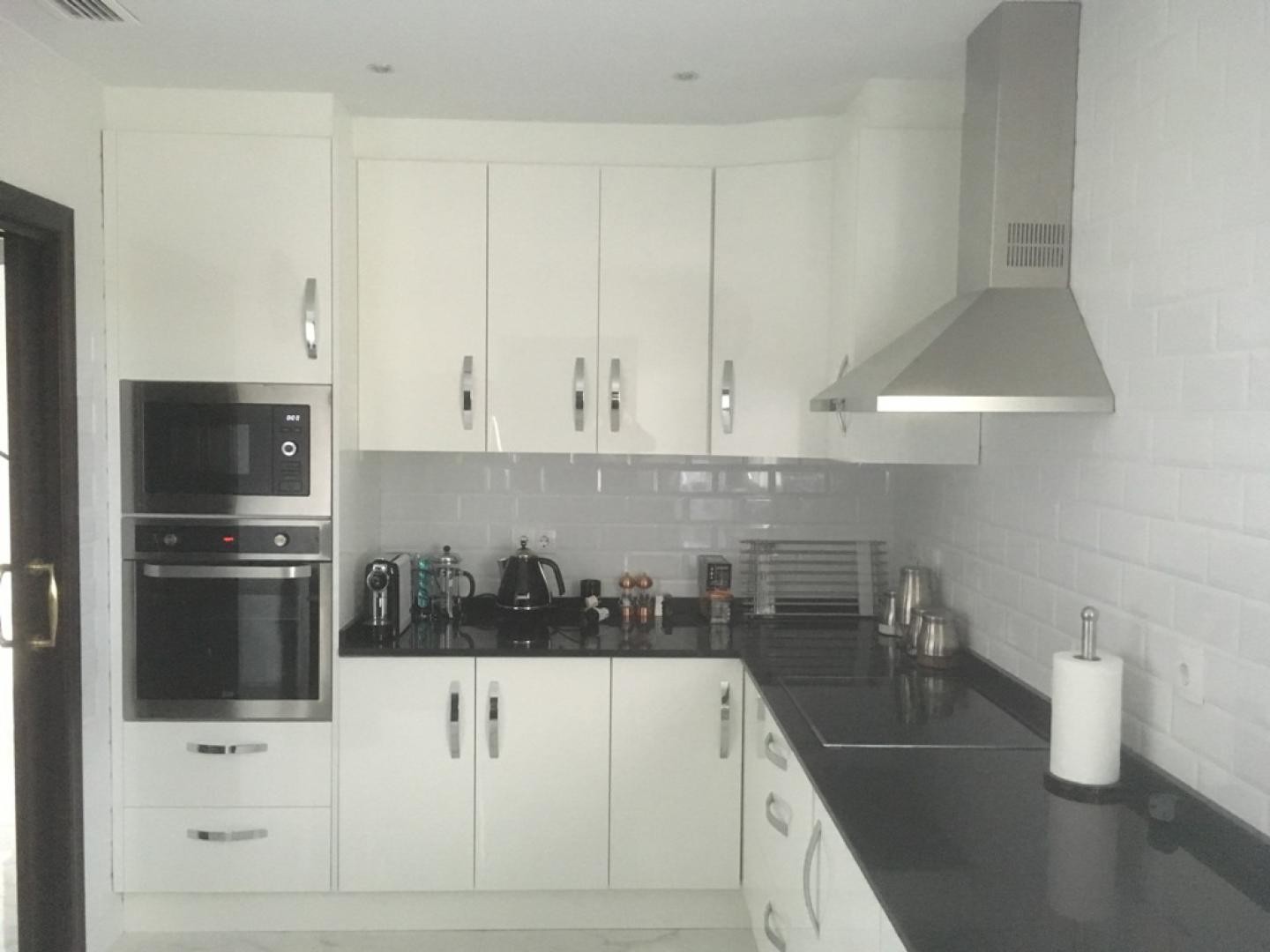 Resale - 3 Bedroom 2 Bathroom Villa in Pinoso -  - Alicante