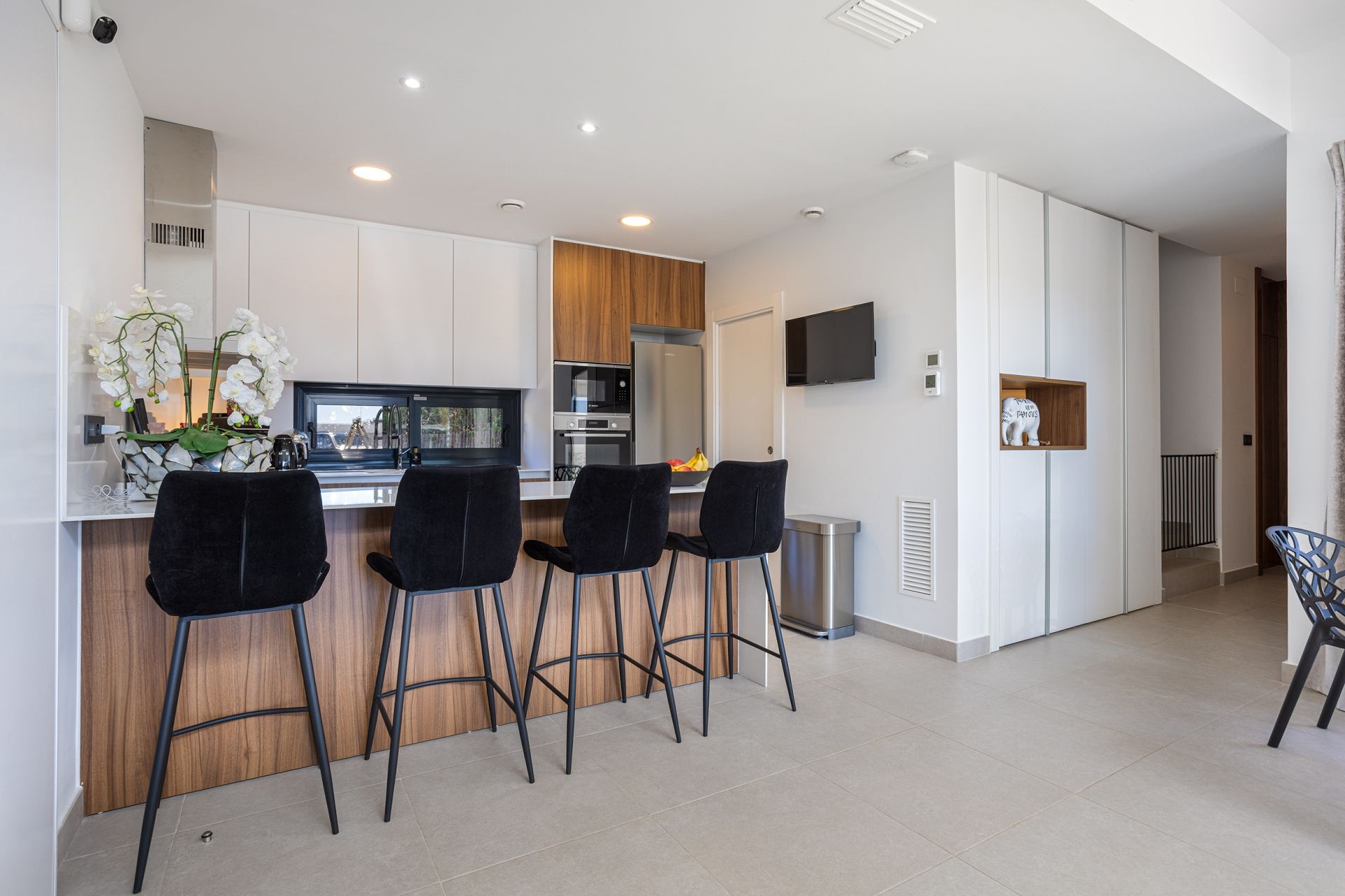 Resale - 4 Bedroom 3 Bathroom Villa in Ciudad Quesada -  - Alicante