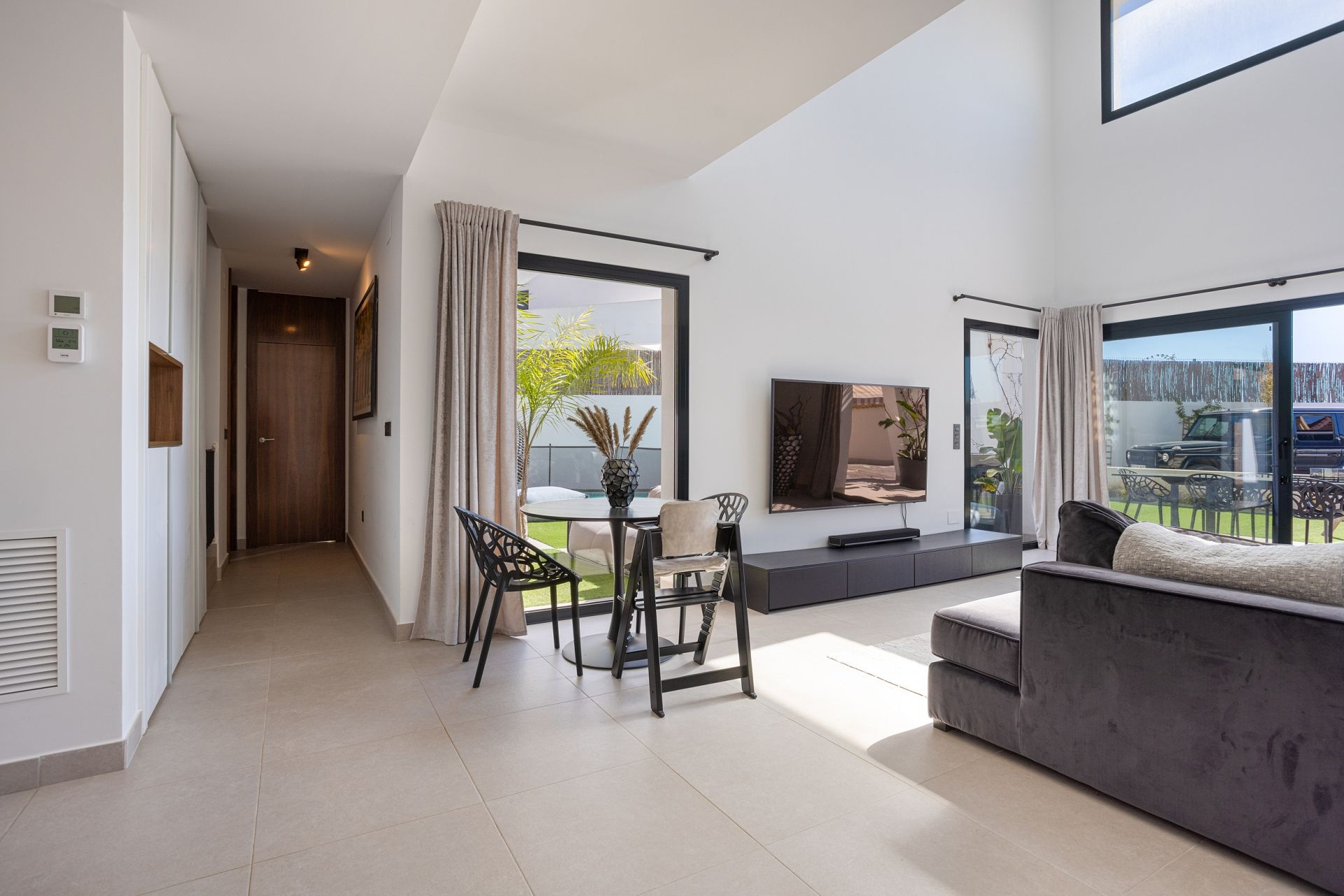 Resale - 4 Bedroom 3 Bathroom Villa in Ciudad Quesada -  - Alicante