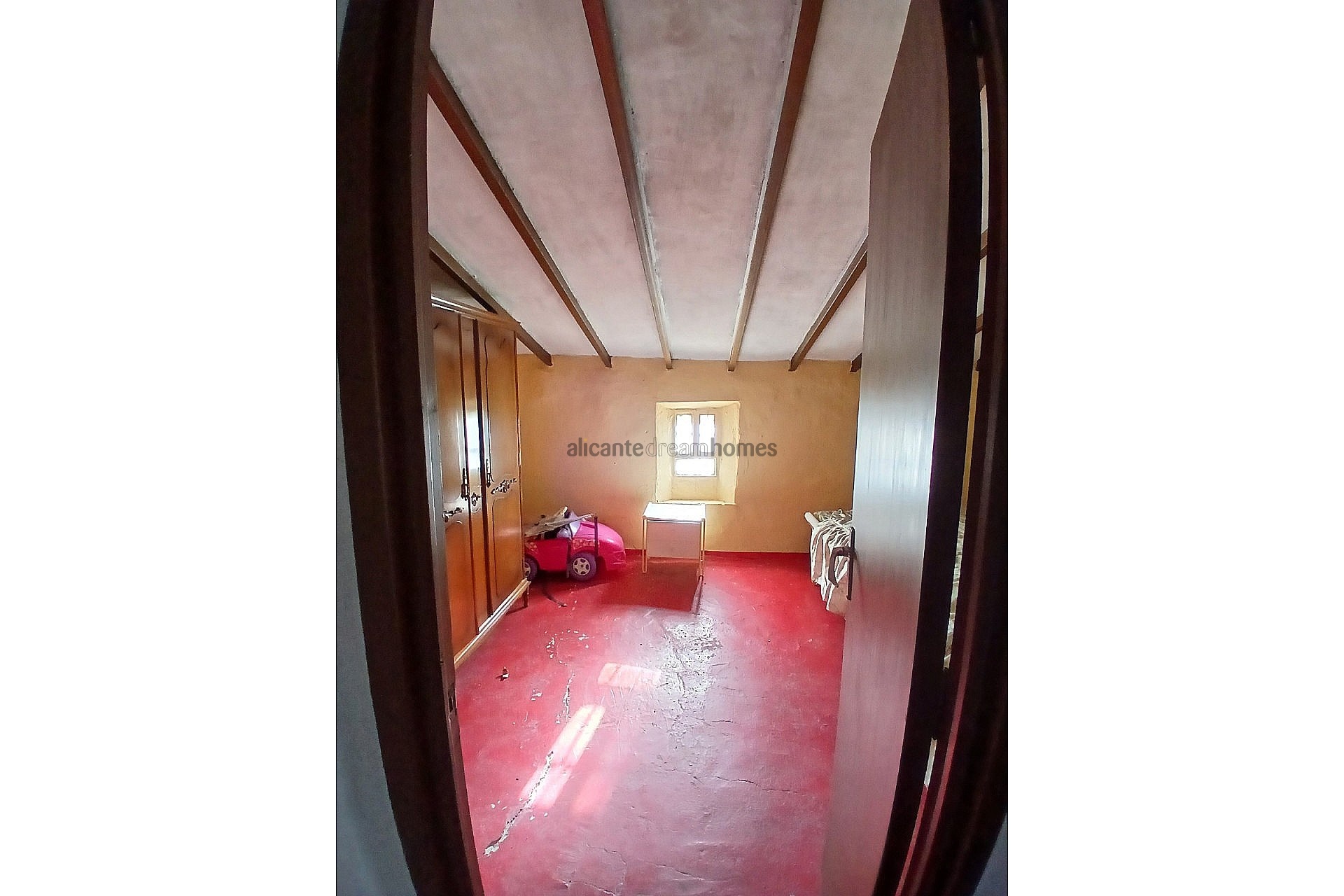 Resale - 6 Bedroom 1 Bathroom Country house in Caudete -  - Albacete