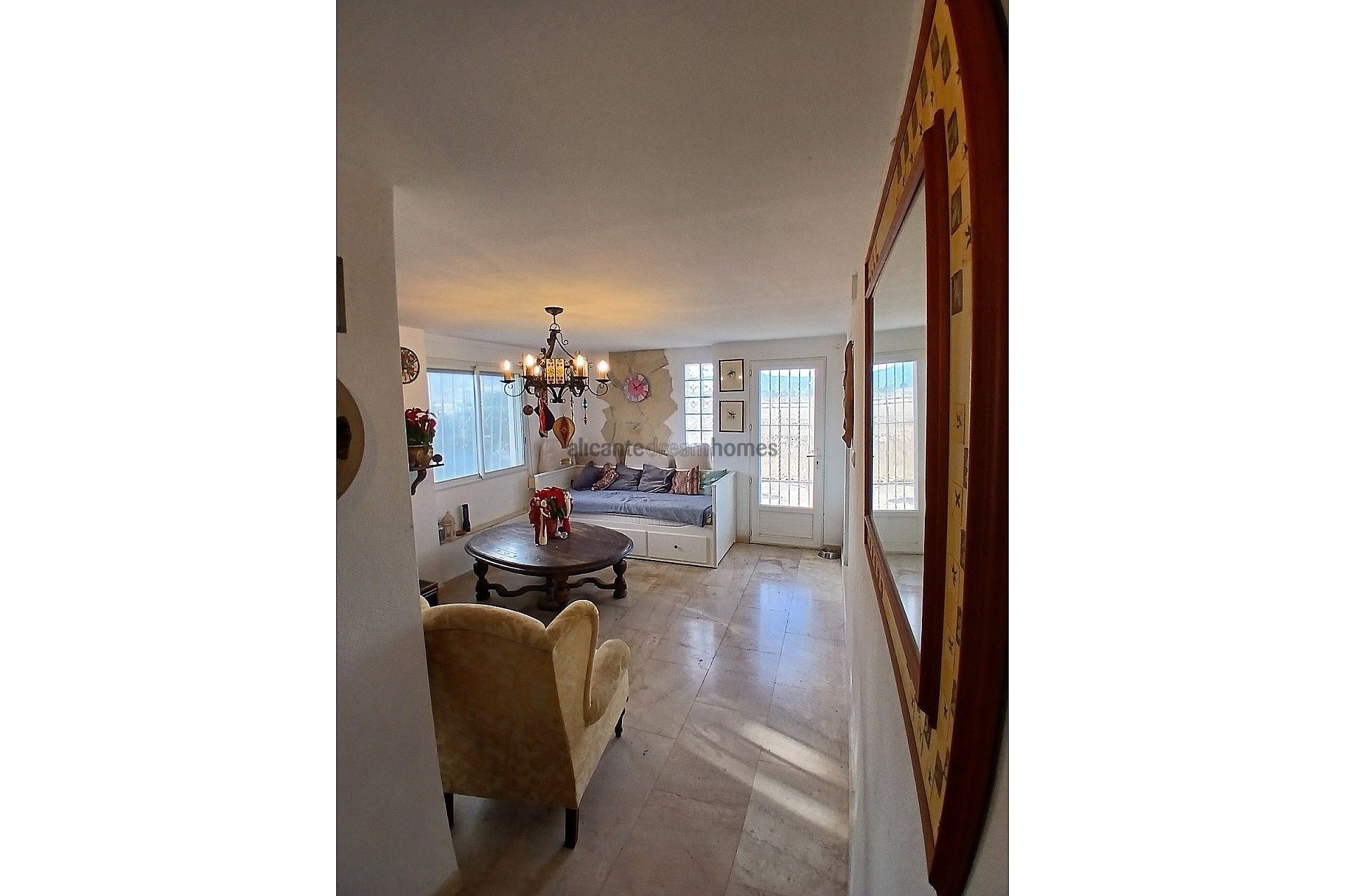 Sold - 3 Bedroom 1 Bathroom Country house in Monóvar -  - Alicante