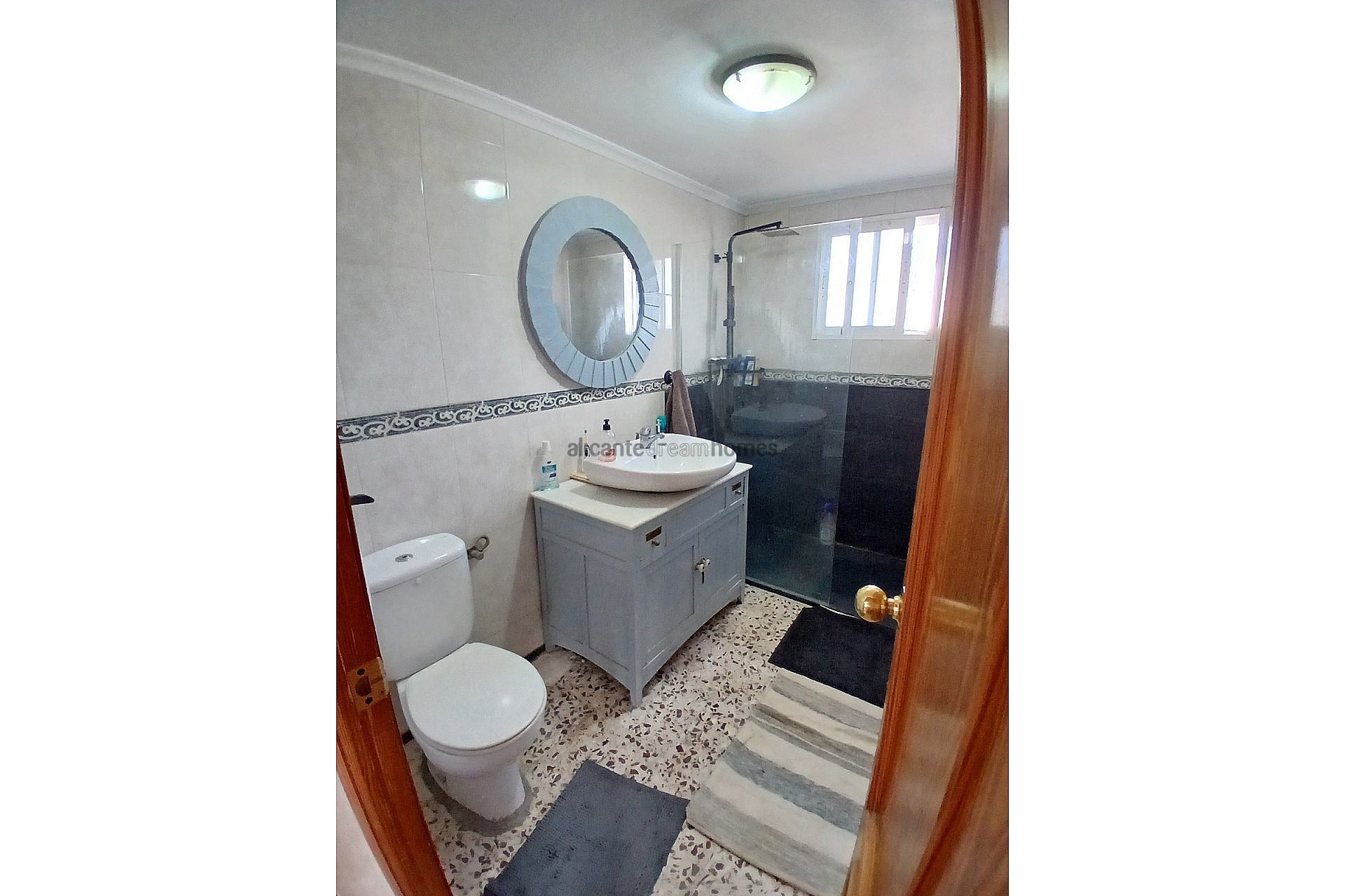 Sold - 3 Bedroom 1 Bathroom Country house in Monóvar -  - Alicante