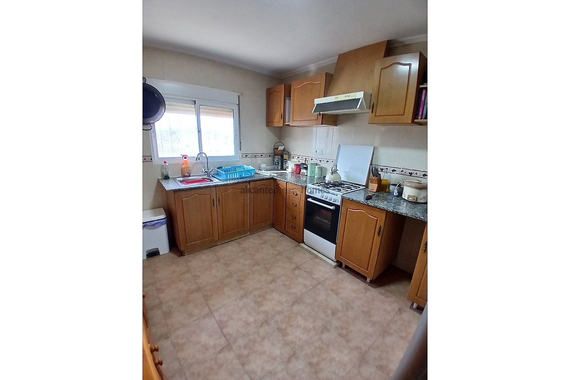 Sold - 3 Bedroom 1 Bathroom Country house in Monóvar -  - Alicante