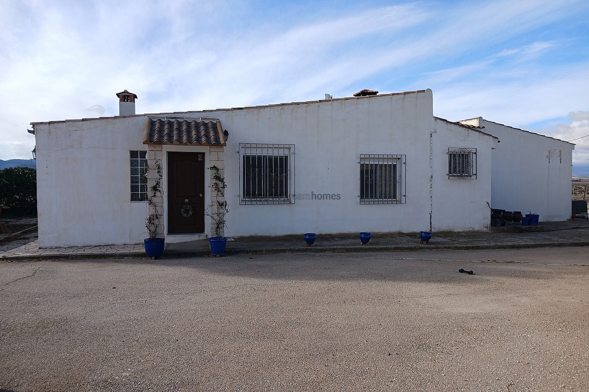 Sold - 3 Bedroom 1 Bathroom Country house in Monóvar -  - Alicante