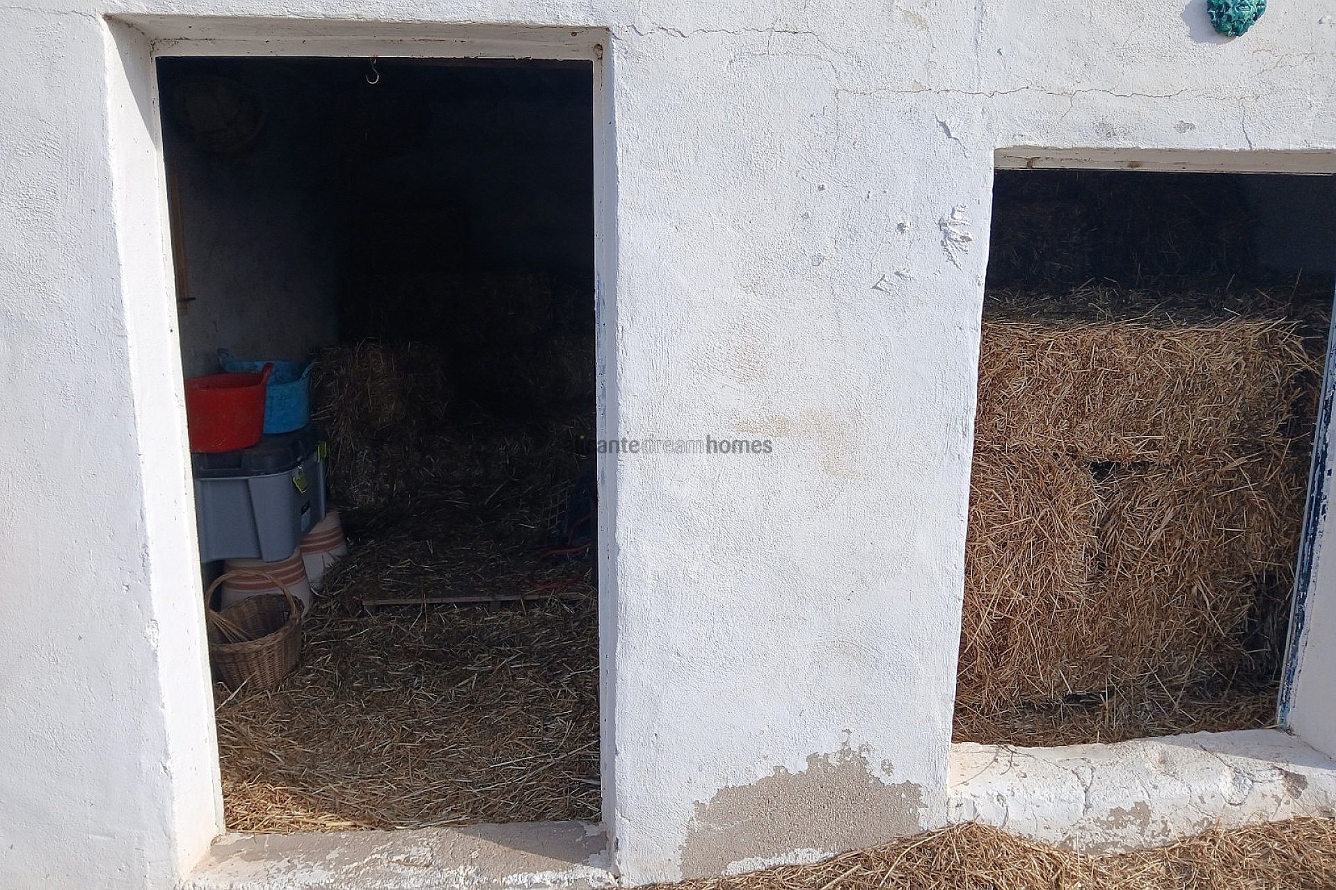 Sold - 3 Bedroom 1 Bathroom Country house in Monóvar -  - Alicante