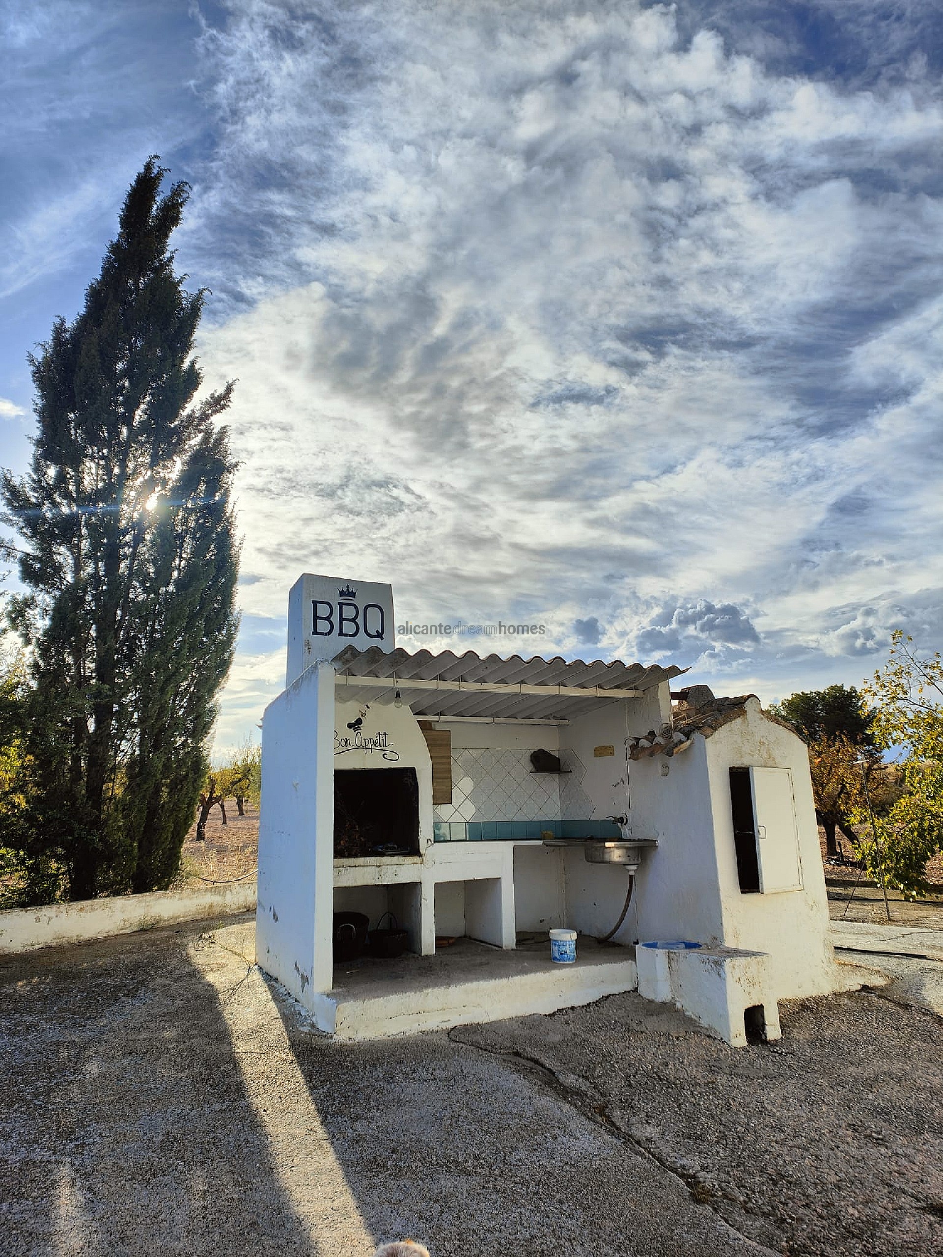 Resale - 3 Bedroom 1 Bathroom Country house in Yecla -  - Murcia
