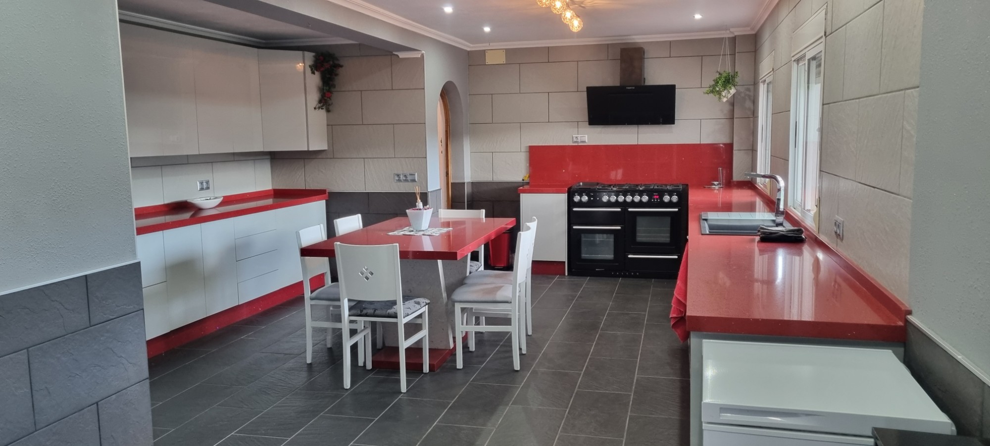 Resale - 6 Bedroom 8 Bathroom Villa in Hondón de los Fráiles -  - Alicante
