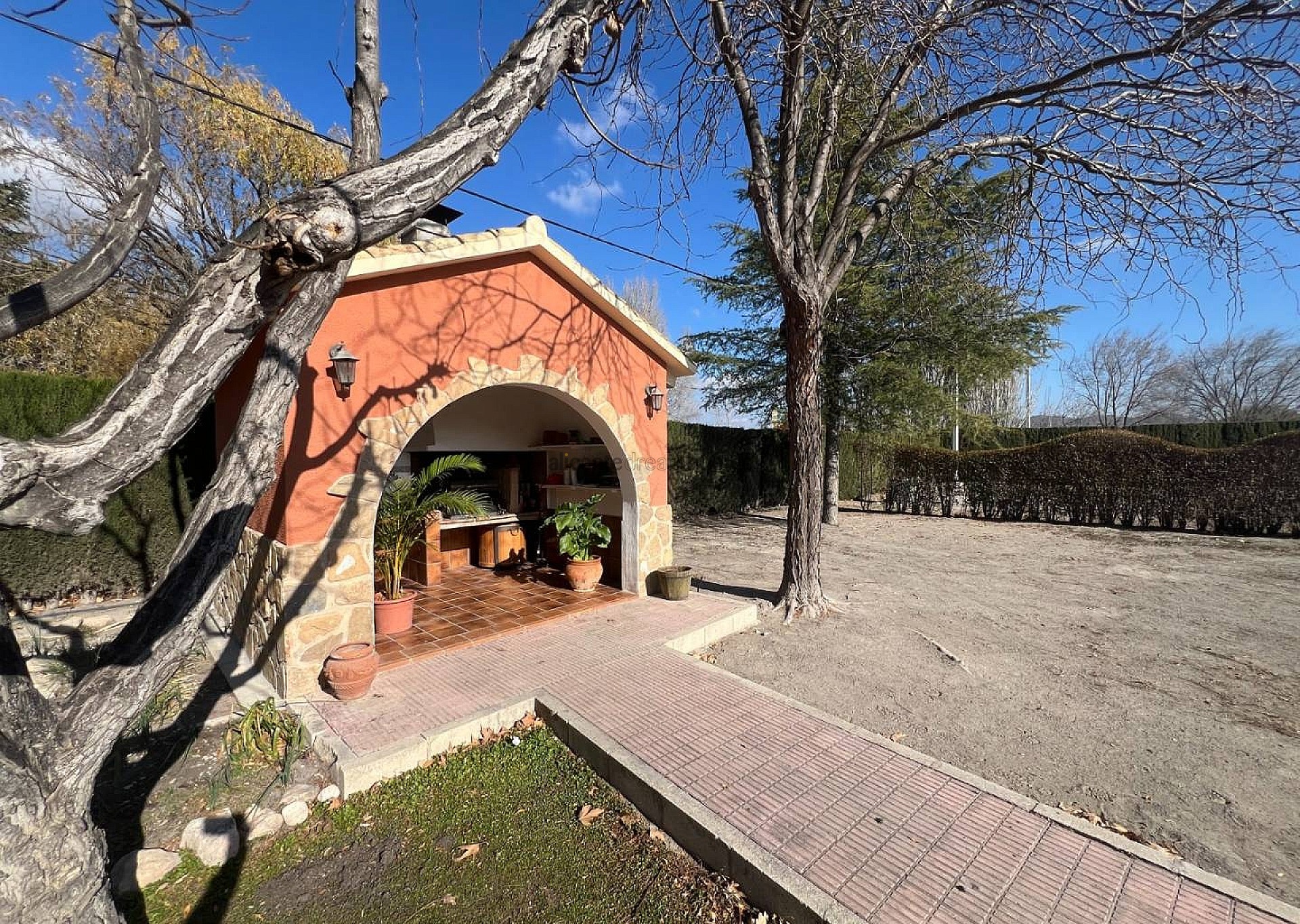 Sold - 4 Bedroom 3 Bathroom Villa in Salinas -  - Alicante