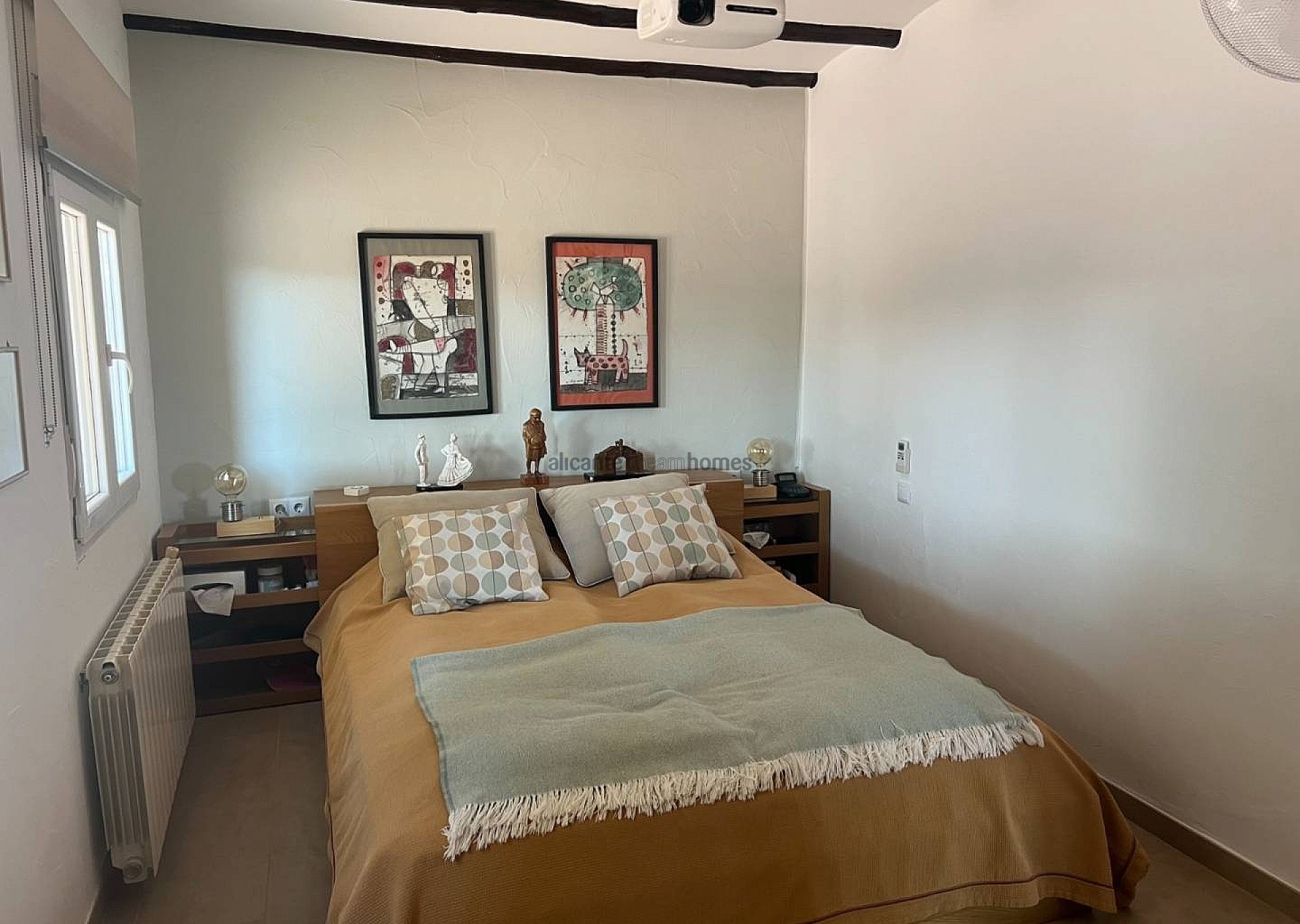 Sold - 4 Bedroom 3 Bathroom Villa in Salinas -  - Alicante