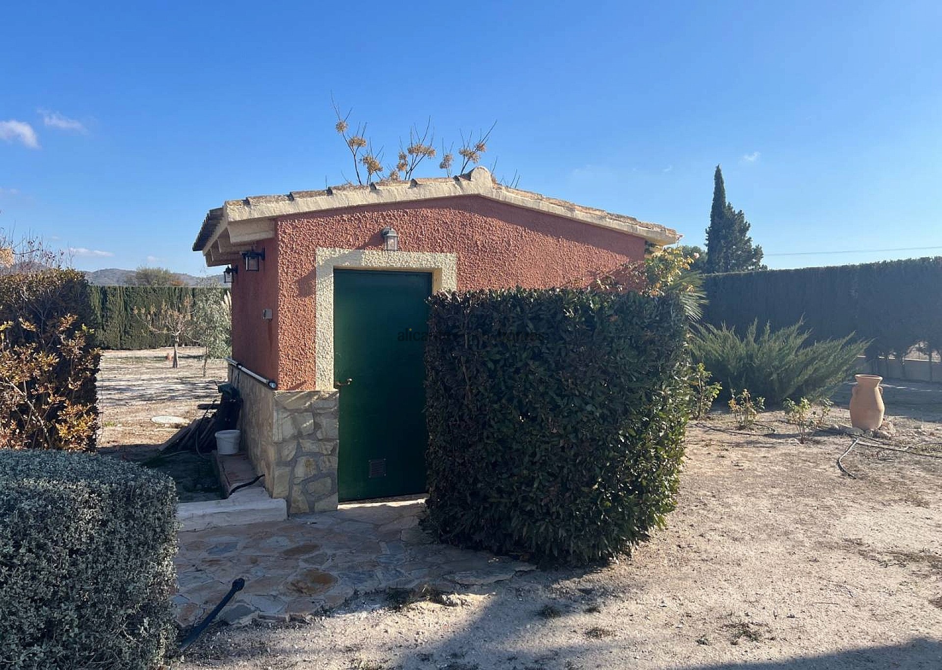 Sold - 4 Bedroom 3 Bathroom Villa in Salinas -  - Alicante