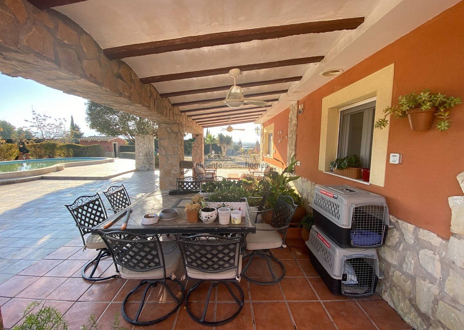 Sold - 4 Bedroom 3 Bathroom Villa in Salinas -  - Alicante
