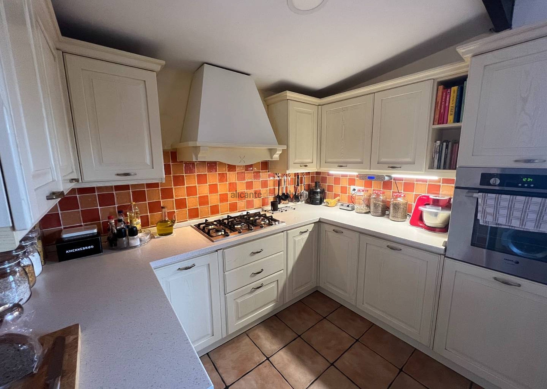 Sold - 4 Bedroom 3 Bathroom Villa in Salinas -  - Alicante