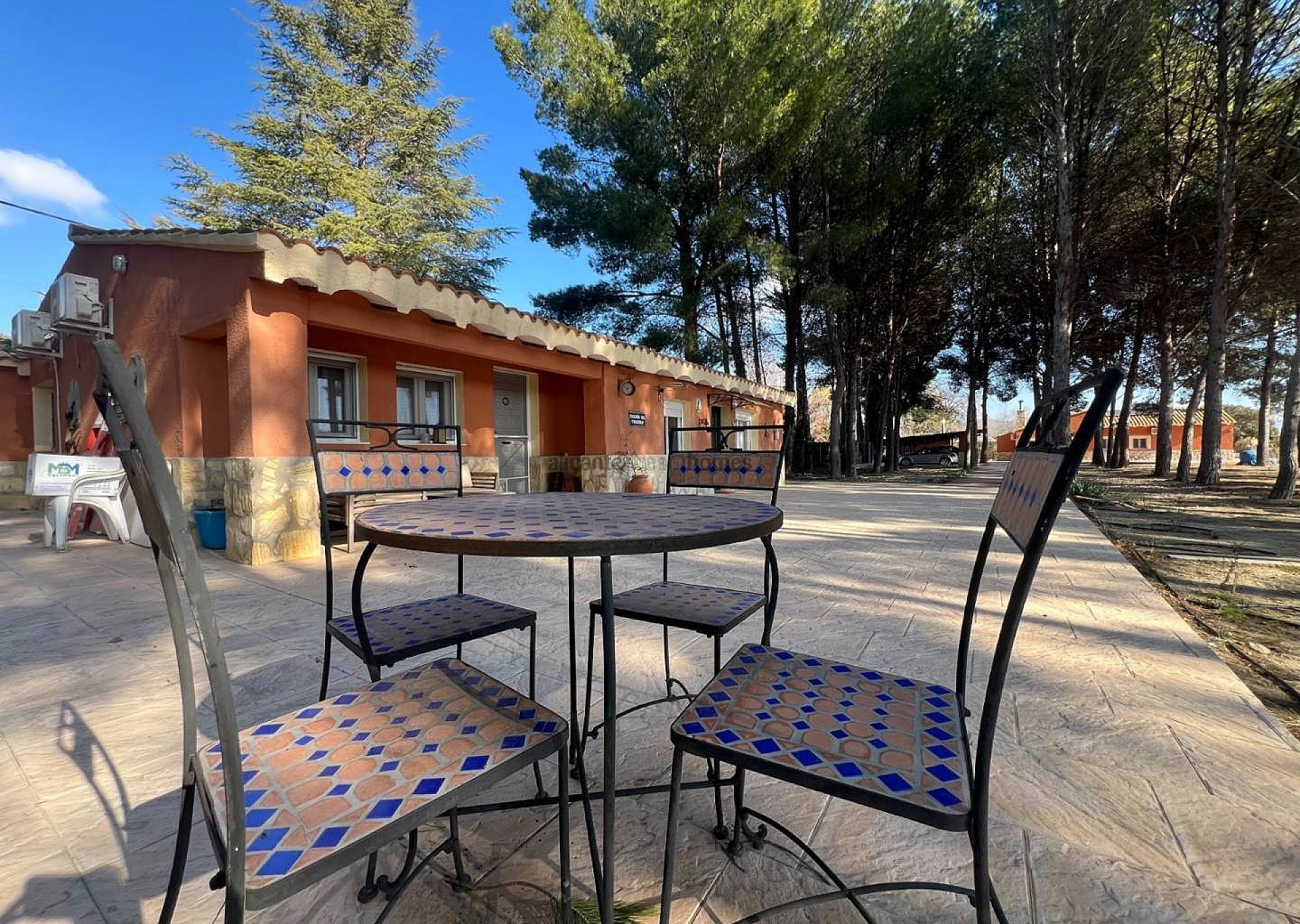 Sold - 4 Bedroom 3 Bathroom Villa in Salinas -  - Alicante