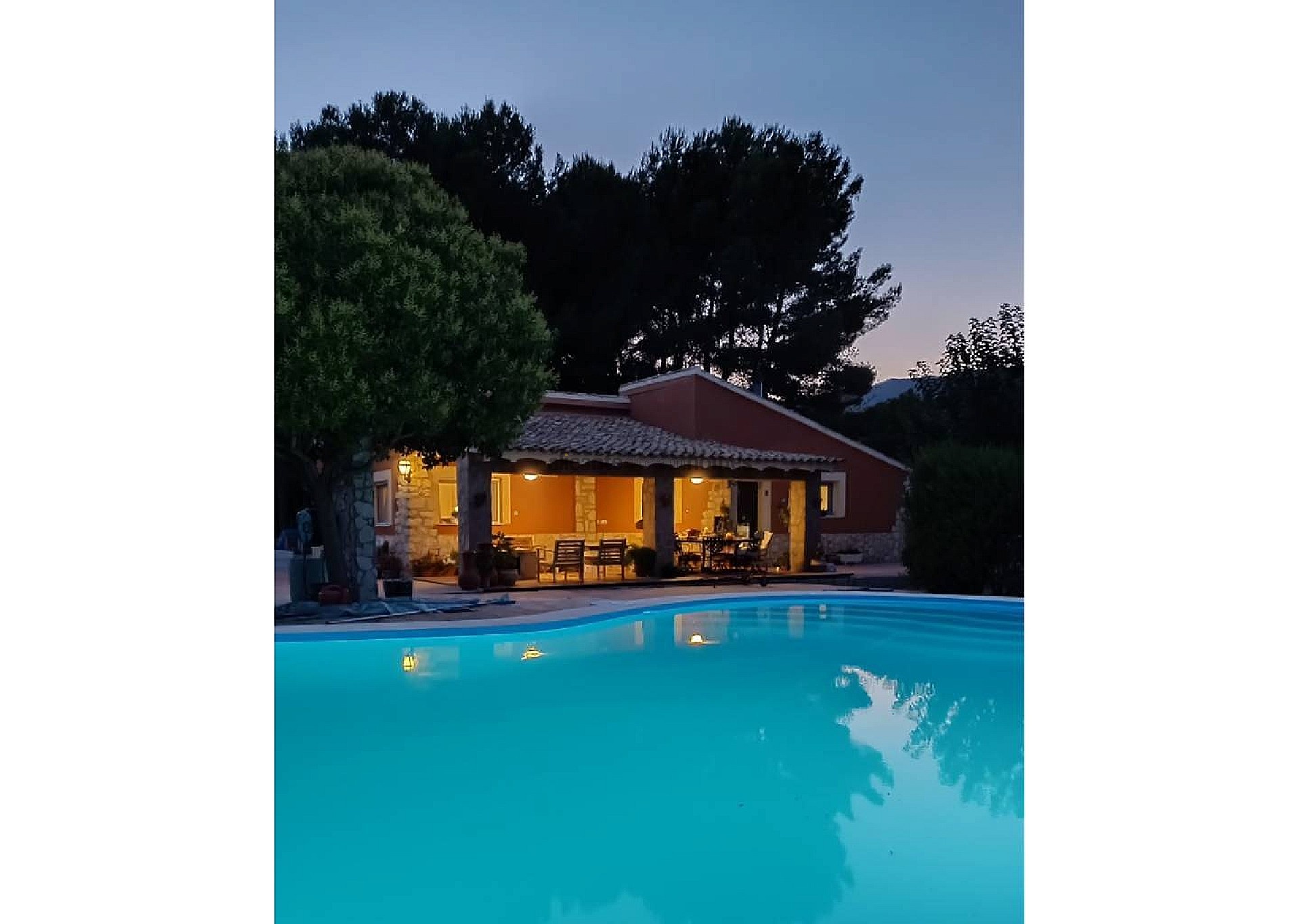 Sold - 4 Bedroom 3 Bathroom Villa in Salinas -  - Alicante