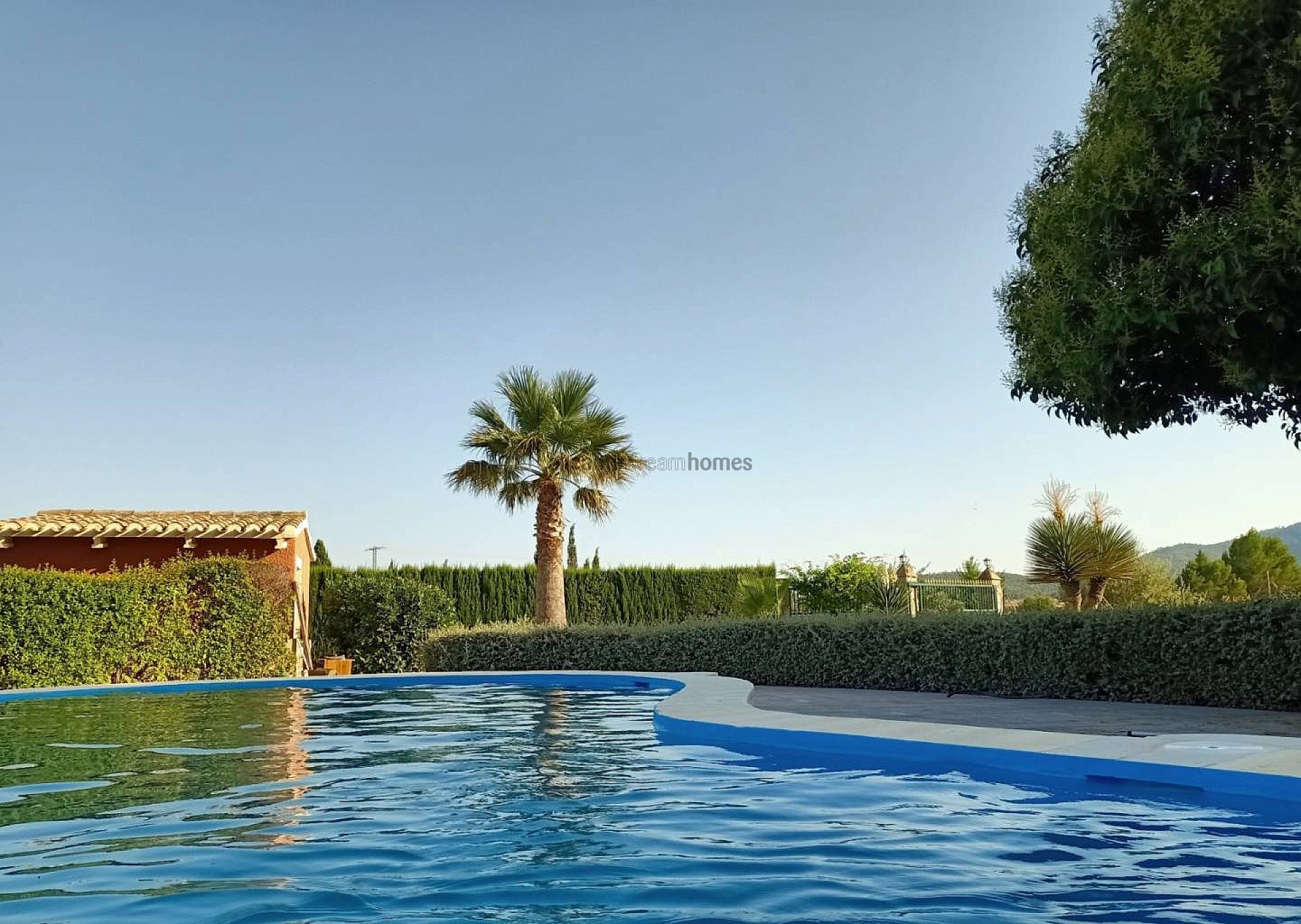 Sold - 4 Bedroom 3 Bathroom Villa in Salinas -  - Alicante