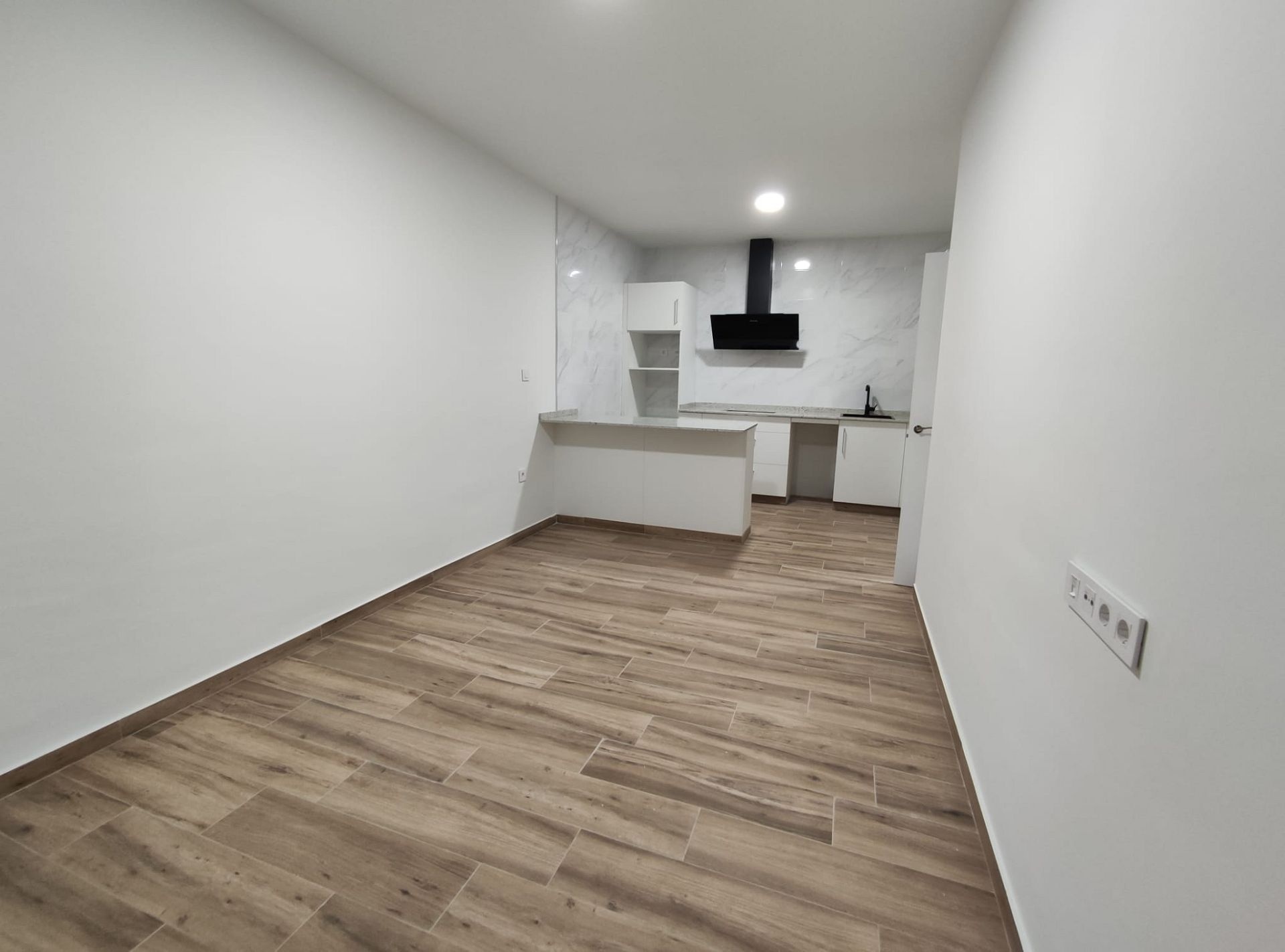 Resale - 2 Bedroom 1 Bathroom Townhouse in Petrer -  - Alicante