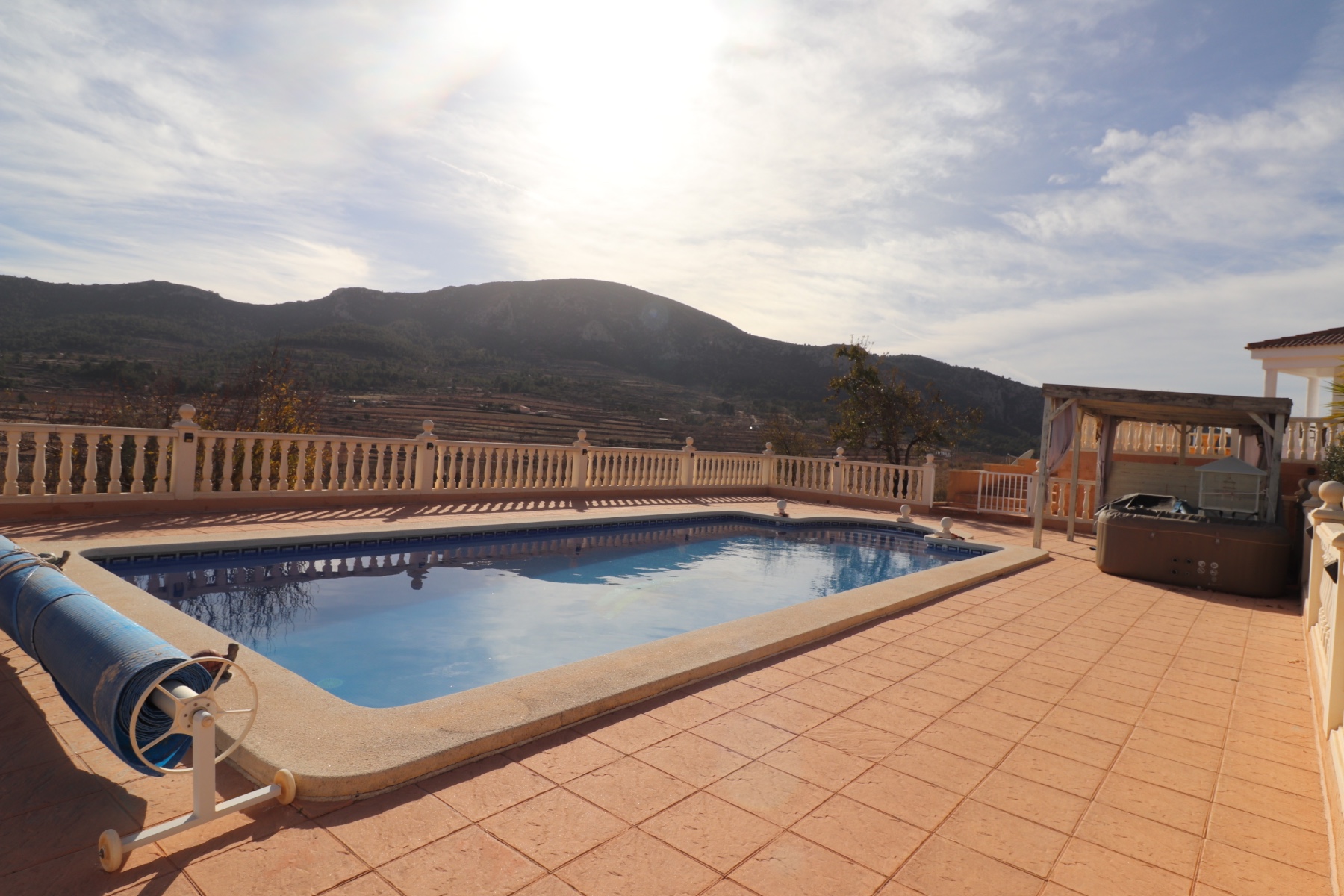 Sold - 4 Bedroom 2 Bathroom Villa in La Romana -  - Alicante