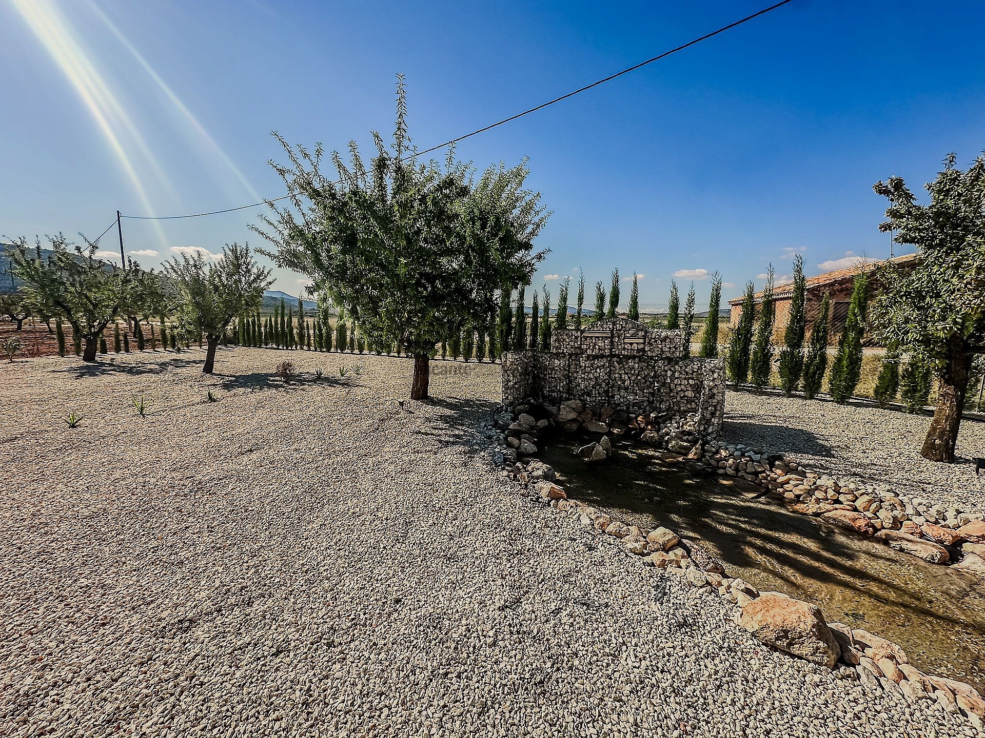 Resale - 3 Bedroom 2 Bathroom Villa in Pinoso -  - Alicante